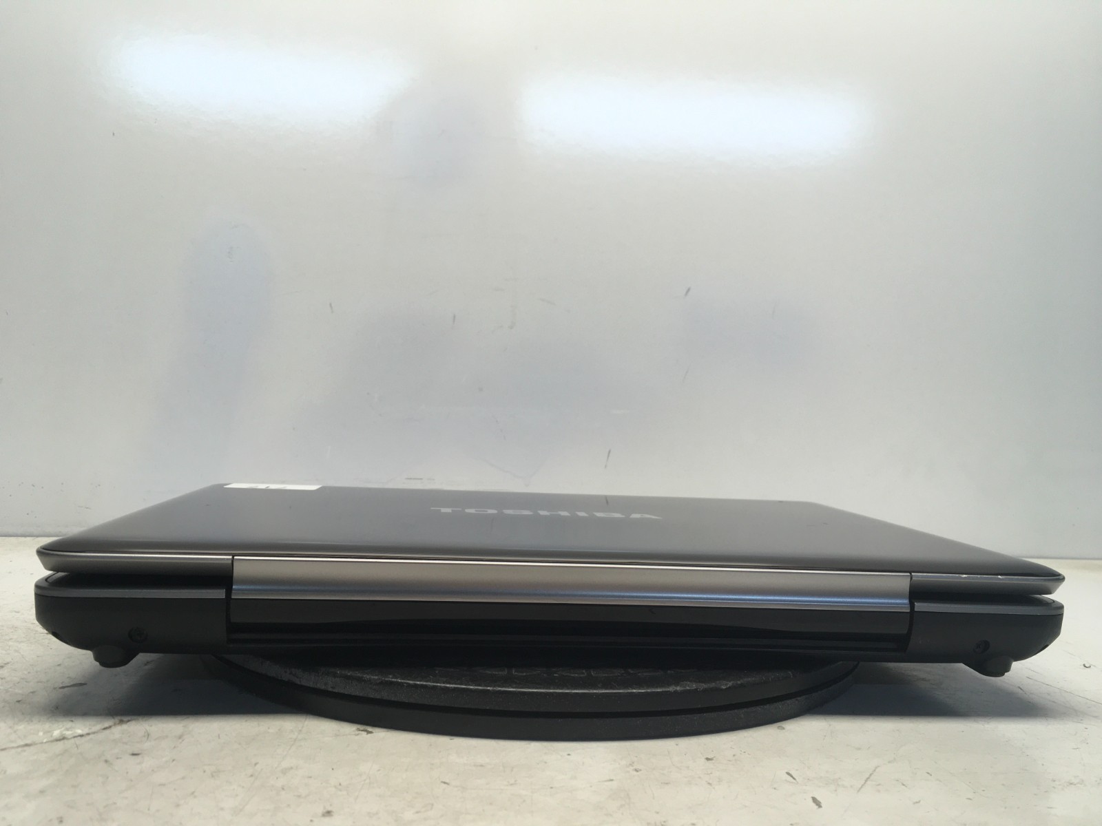 Toshiba Satellite A505-S6005 Intel i3-M330 2.13GHz 4 GB NO HDD