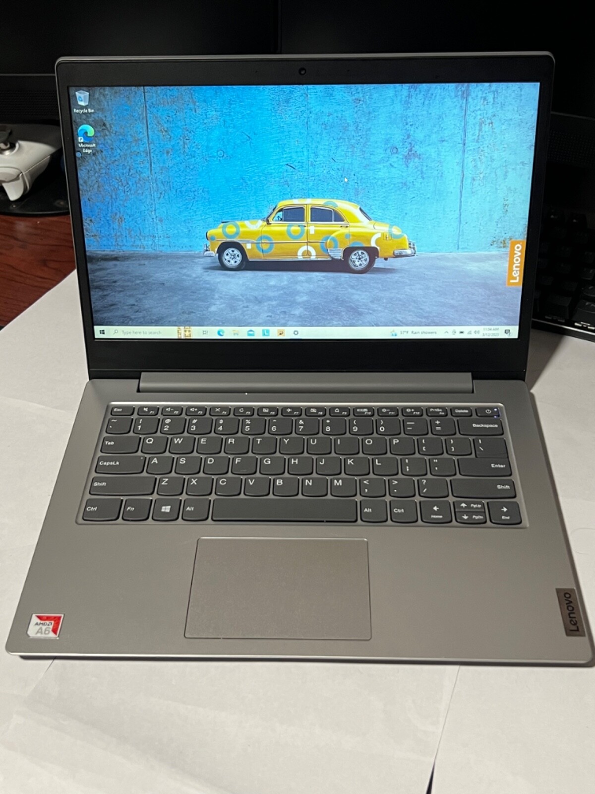 Lenovo Laptop IdeaPad 1 de 14 inch AMD A6 Series Memory 4 GB AMD Radeon R4 Memo
