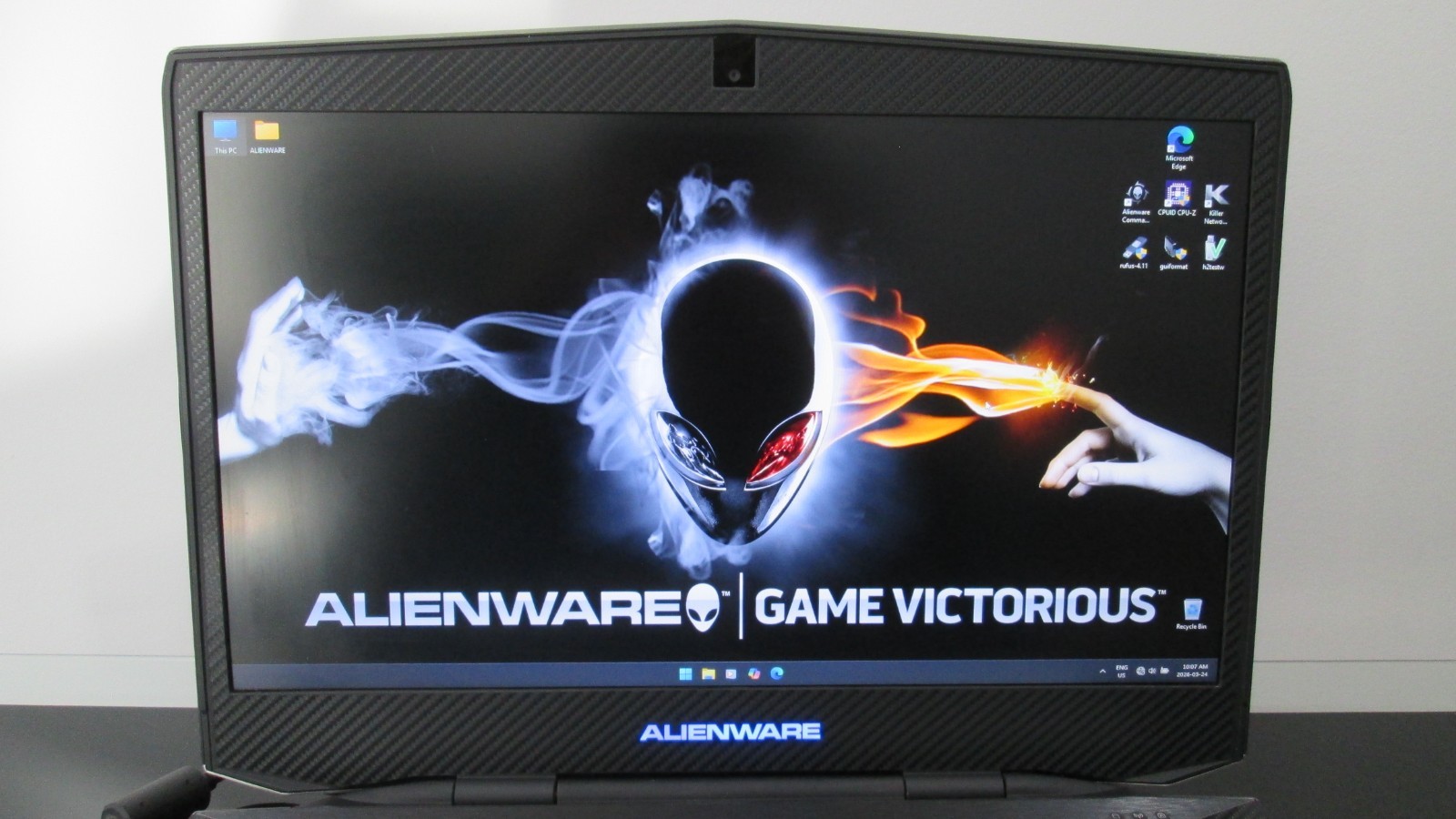 Alienware 17 R3 i7-4930MX CPU/GTX 1070 GPU/32GB RAM/1TB SSD+Adapter & Box WORKS!