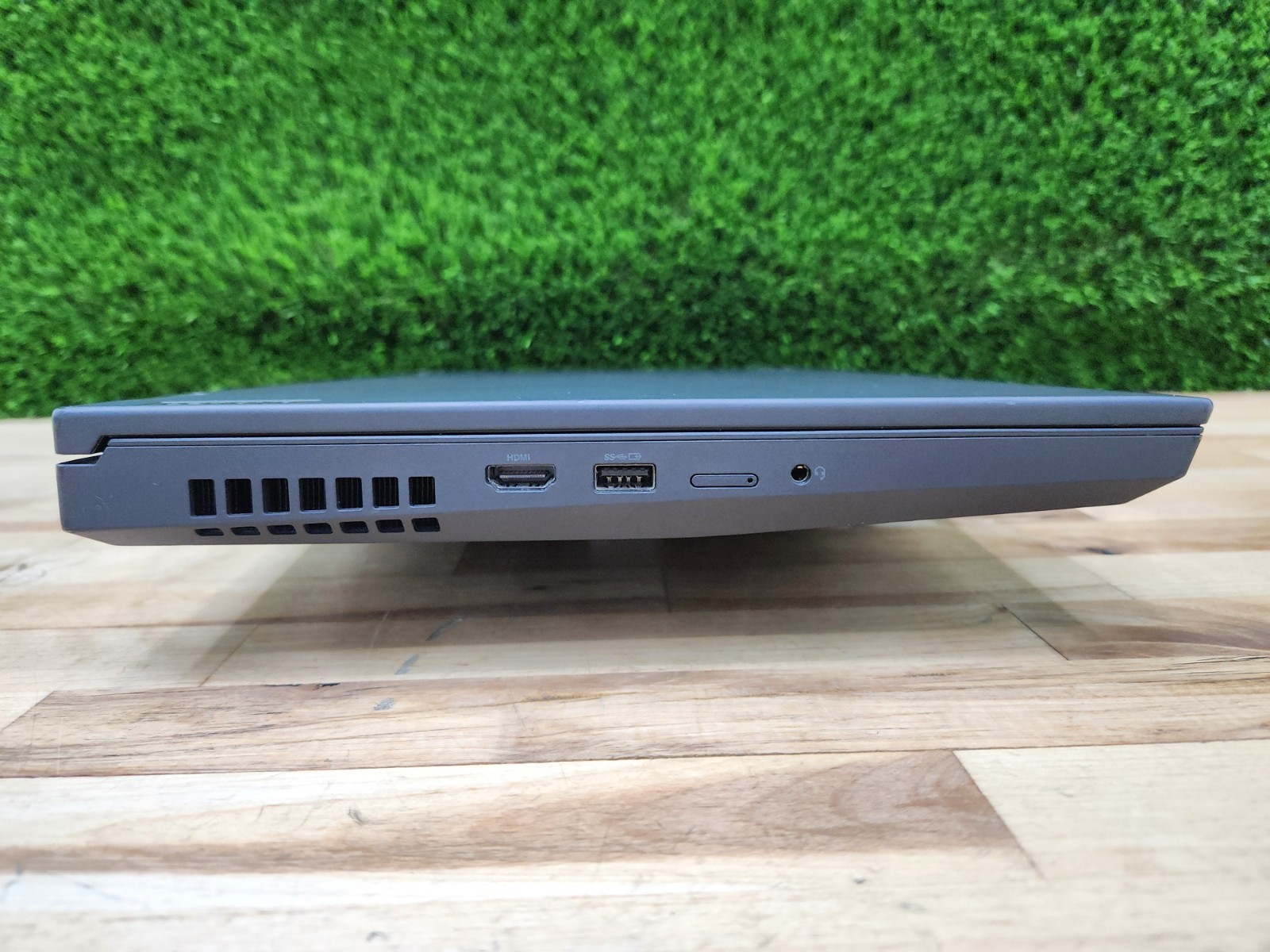 Lenovo ThinkPad P15 Gen 2 15.6″ FHD i7-11800H 32GB 512GB SSD Nvidia T1200 W11P ~