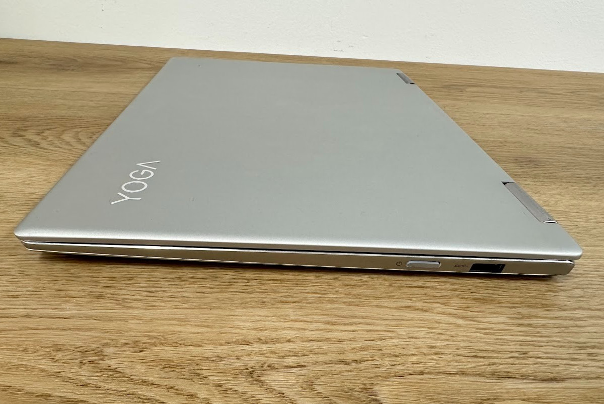 Lenovo Yoga 720-13IKB, Core i5 8250U, 8GB DDR4, Intel UHD 620, 512GB, SSD, 2017