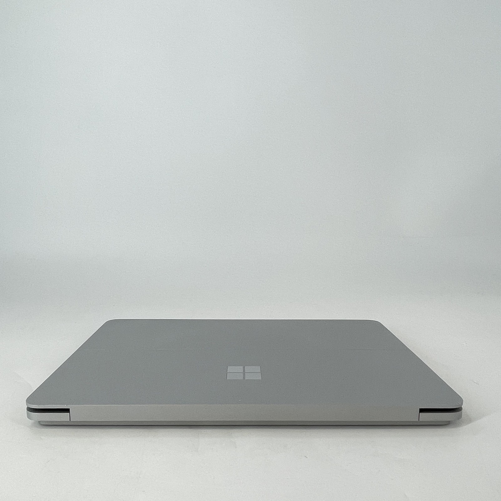 Microsoft Surface Laptop Studio 14 2K i7-11370H 3.3GHz 16GB 512GB RTX 3050 Ti