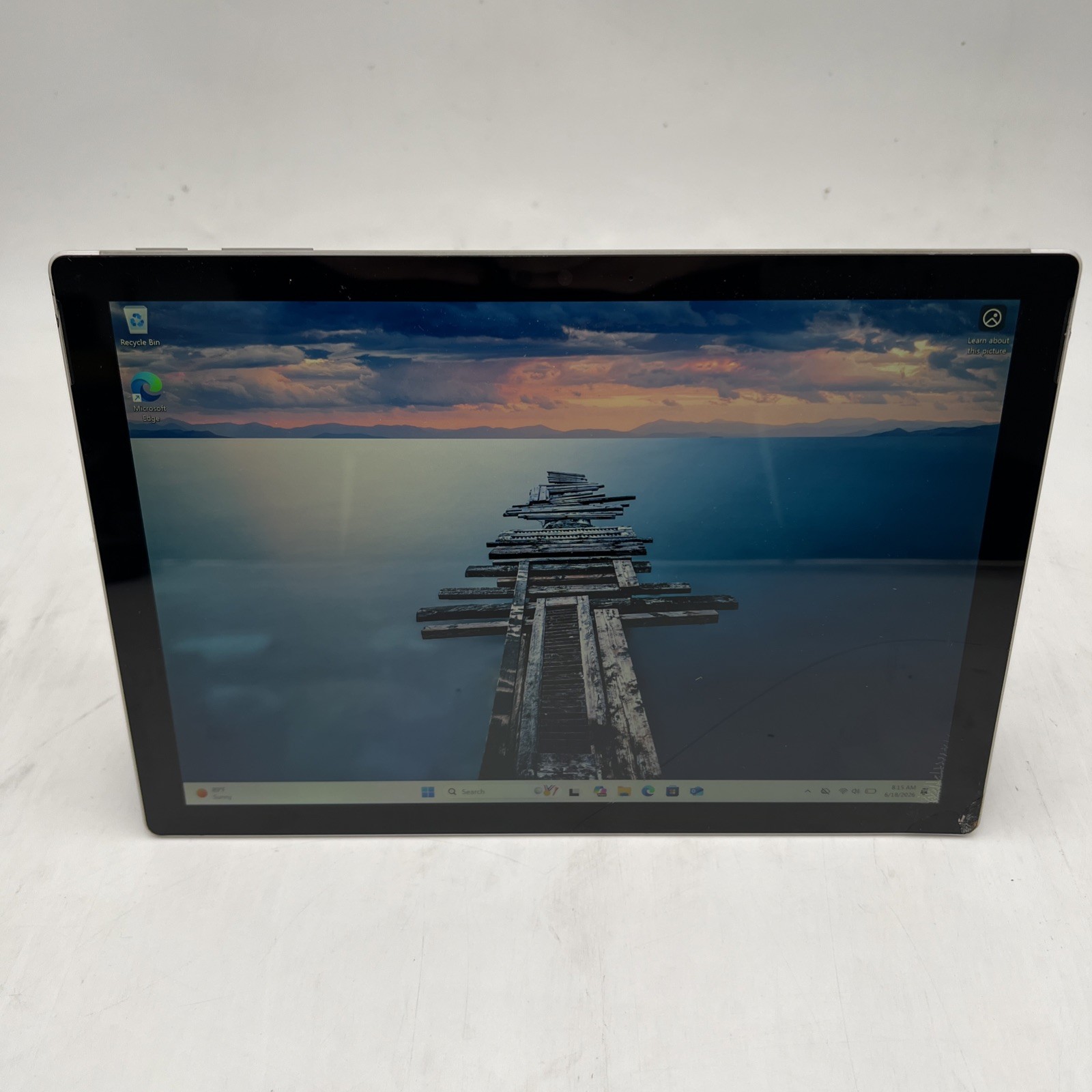 Microsoft Surface Pro 1796 i5-7300U 2.6GHz 4GB RAM 128GB SSD W10P READ