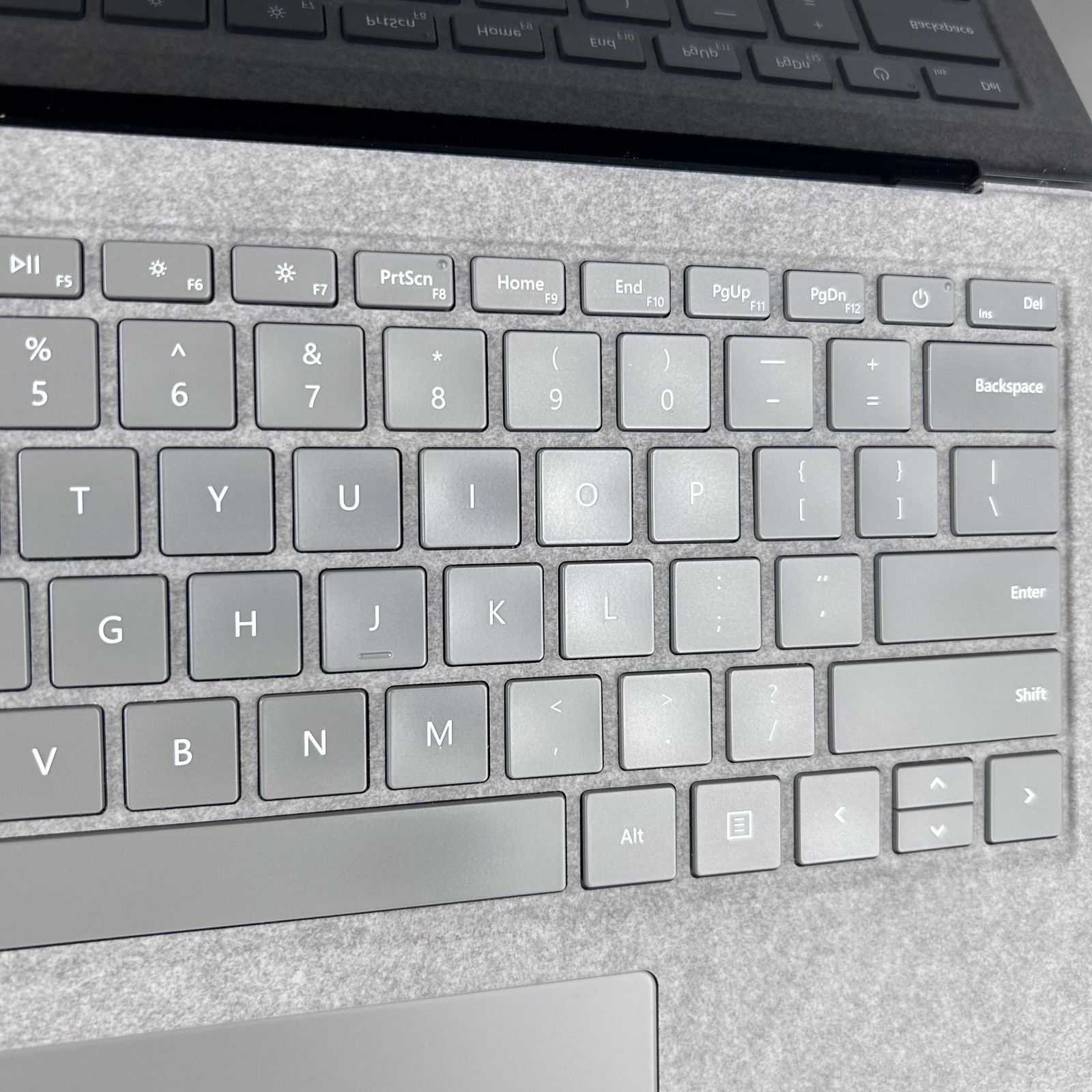 Microsoft Surface Laptop 4 13.5 NON-TOUCH 2K i5-1135G7 2.40GHz 8GB 512GB SSD