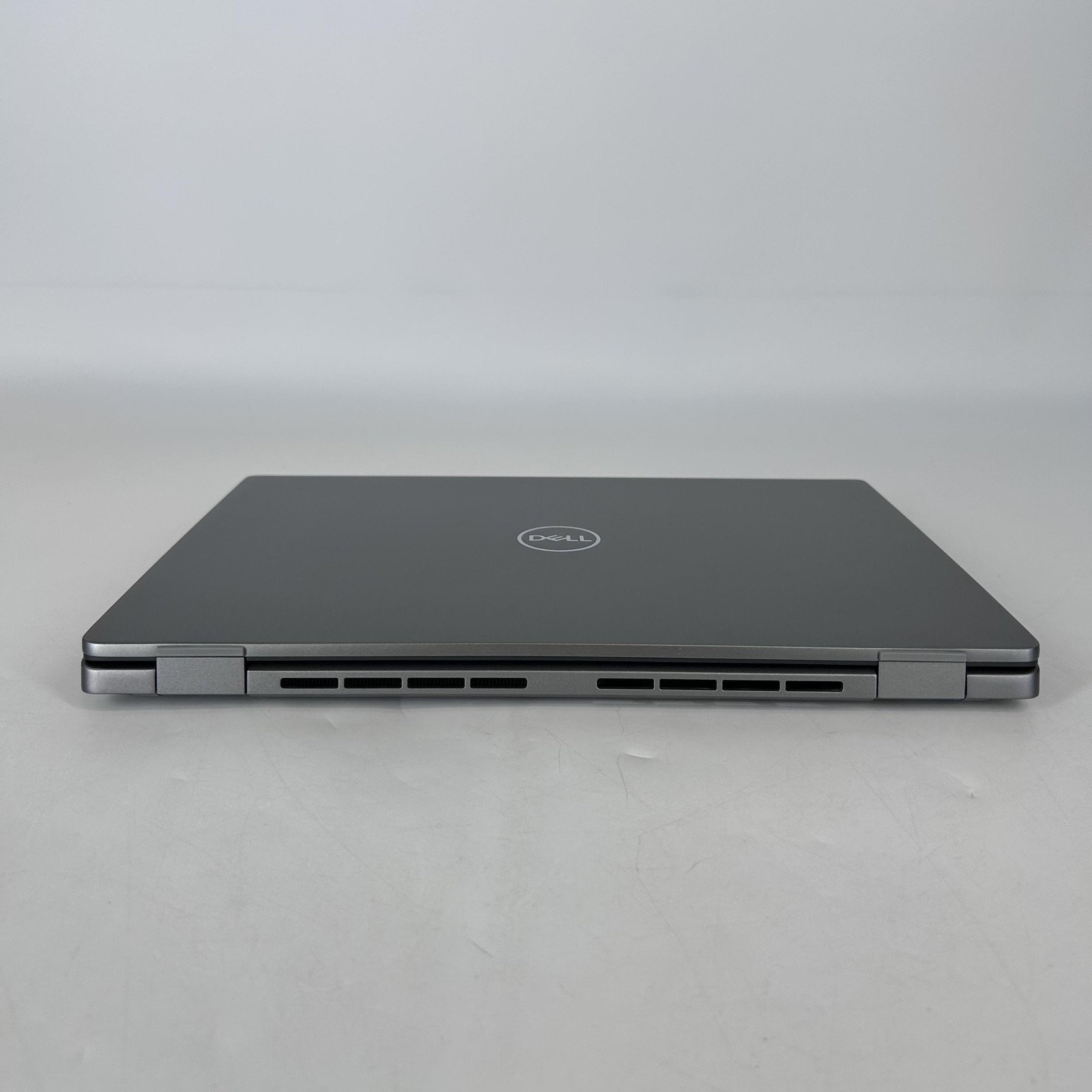 Dell Latitude 7450 14 QHD+ TOUCH 3.8 GHz Ultra 7 165H 32GB 256GB SSD Excellent