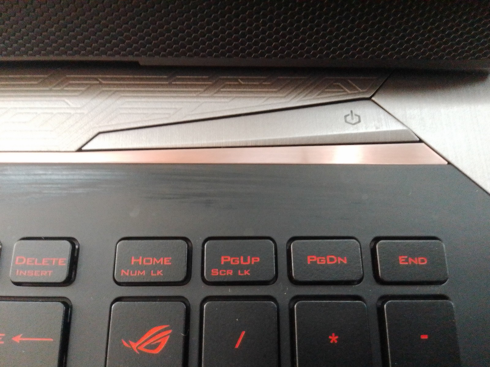 CLASSIC GAMING i7 ASUS ROG G752VL 32GB, 1TB HDD+256GB SSD 17.3″ Touch/ Backlit K