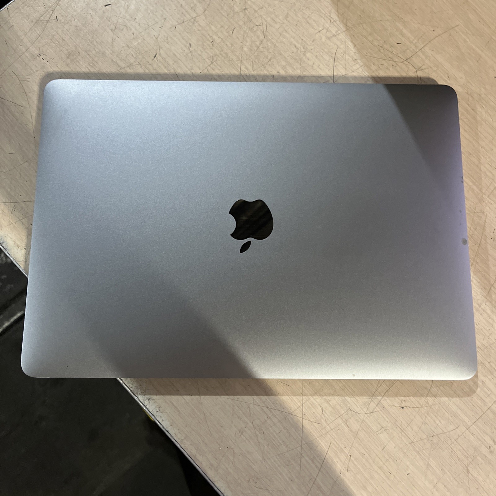 APPLE MACBOOK PRO 13″ MID-2017 CORE I5-7360U 2.3GHZ 8GB RAM NO HD