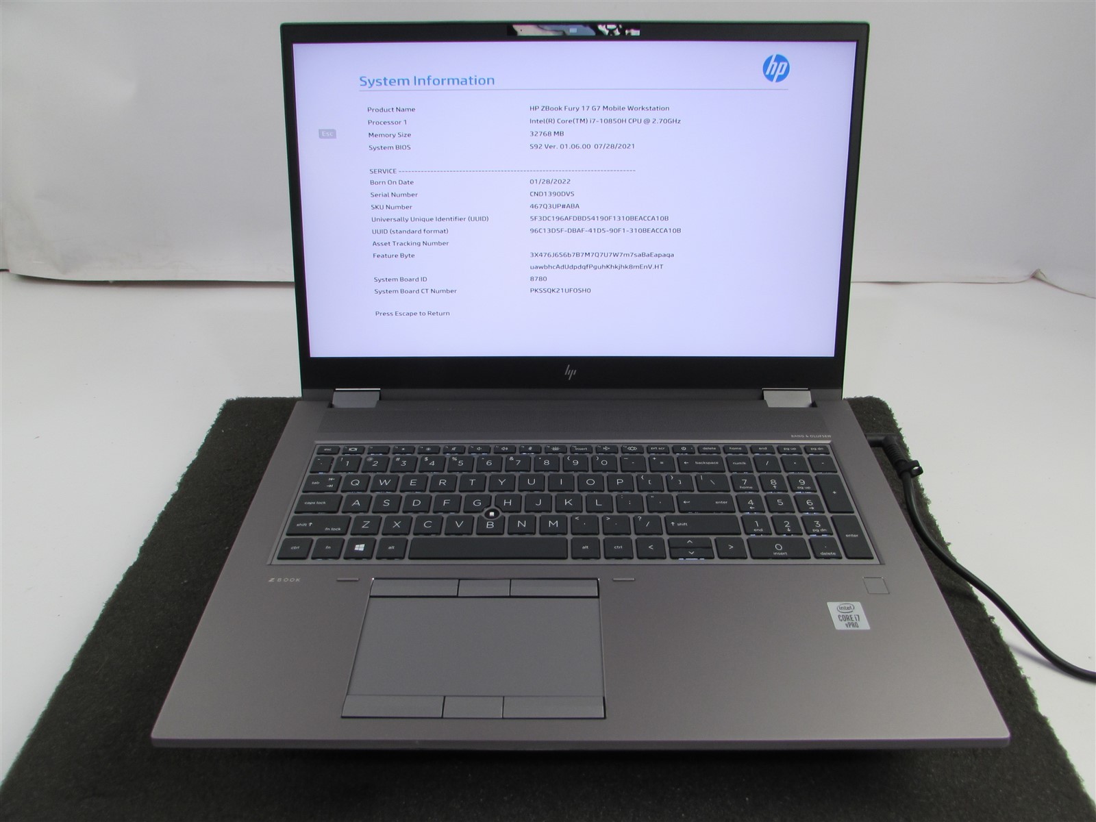 HP ZBOOK FURY 17 (G7) I7-10850H 512GB SSD 32GB RAM NVIDIA QUADRO RTX4000 WIN 11