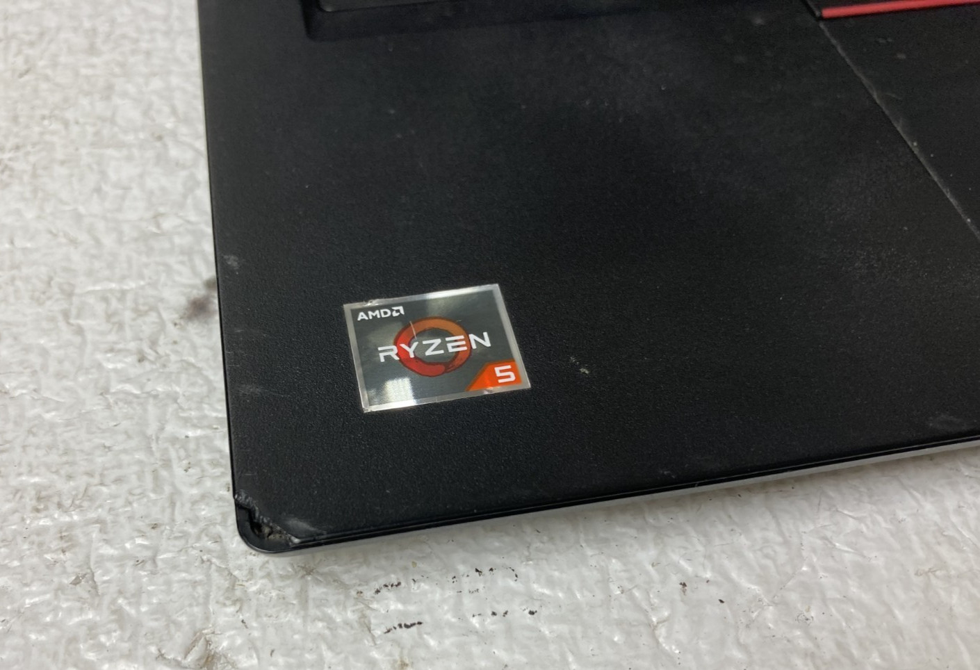 Lenovo ThinkPad E495 AMD Ryzen 5 3500U 8GB RAM NO SSD For Parts *READ