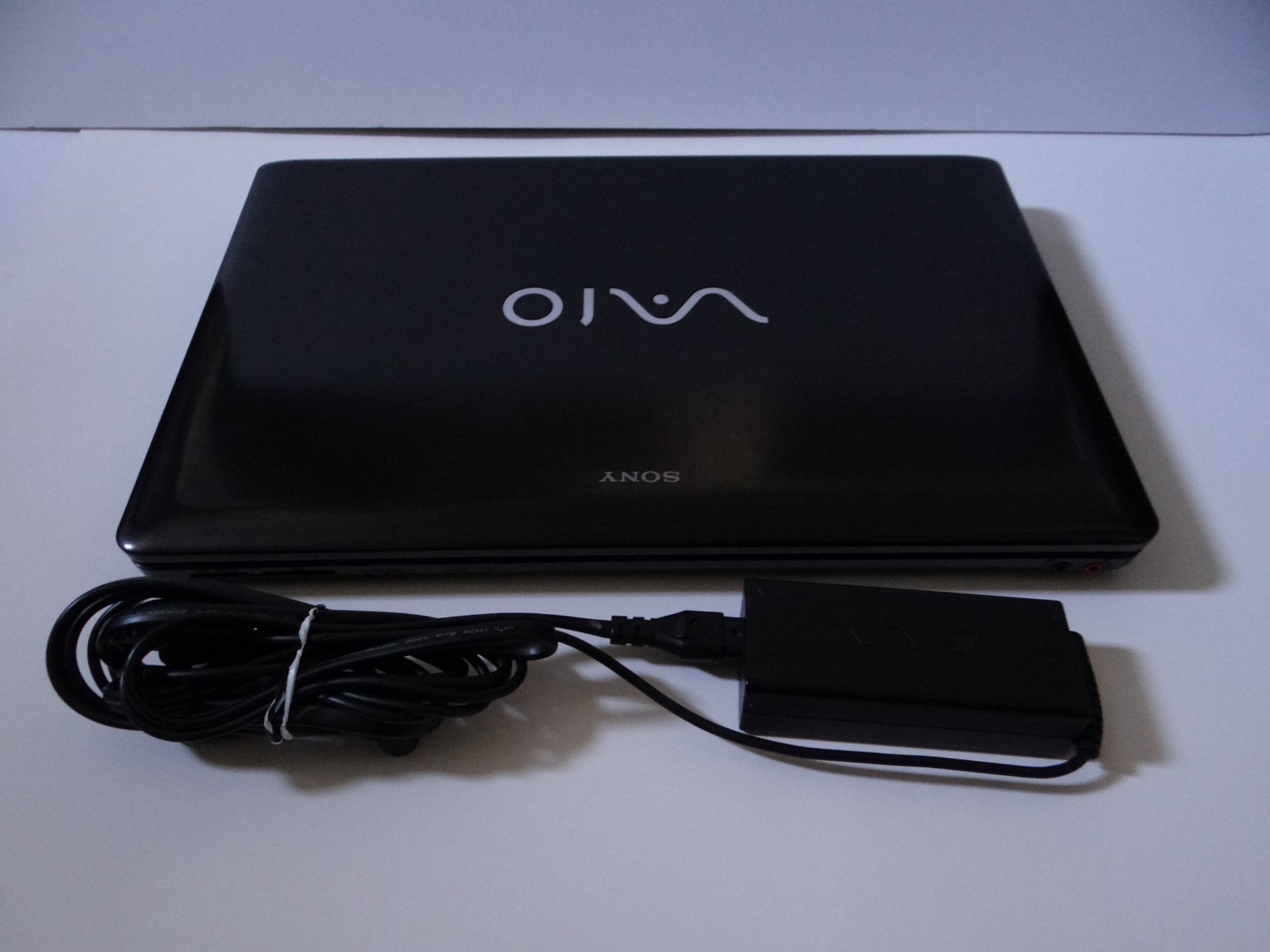 Sony VAIO VPCEE31FX 15.5″ Laptop – AMD Athlon II – 4GB DDR3 RAM – NO HDD/SSD