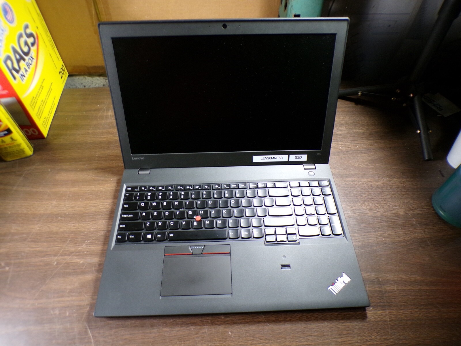 *THINKPAD LENOVO T560 INTEL CORE i5-6300U 2.40GHZ 4GB RAM **NO HD/ NO CADDIE