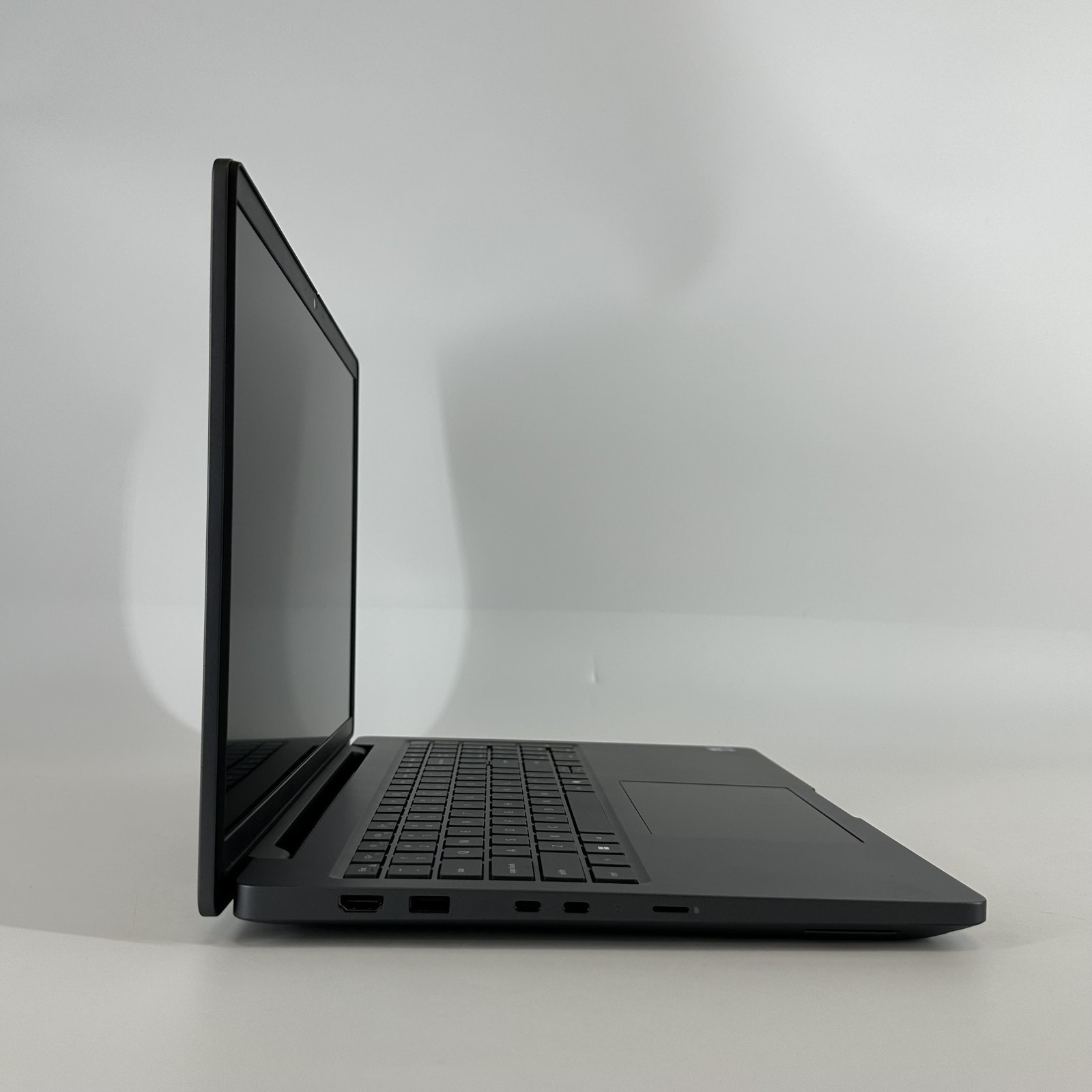 Dell Pro Max 16 MC16250 FHD+ 2.2 GHz Ultra 7 265H 32GB 1TB SSD Excellent