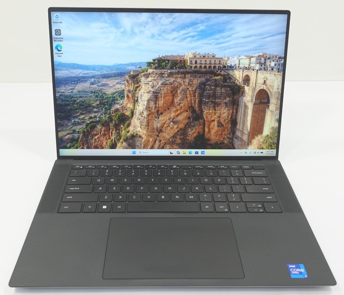Dell Precision 5560 15.6″ Core i7-11850H 2.50GHz 32GB 1TB SSD Laptop