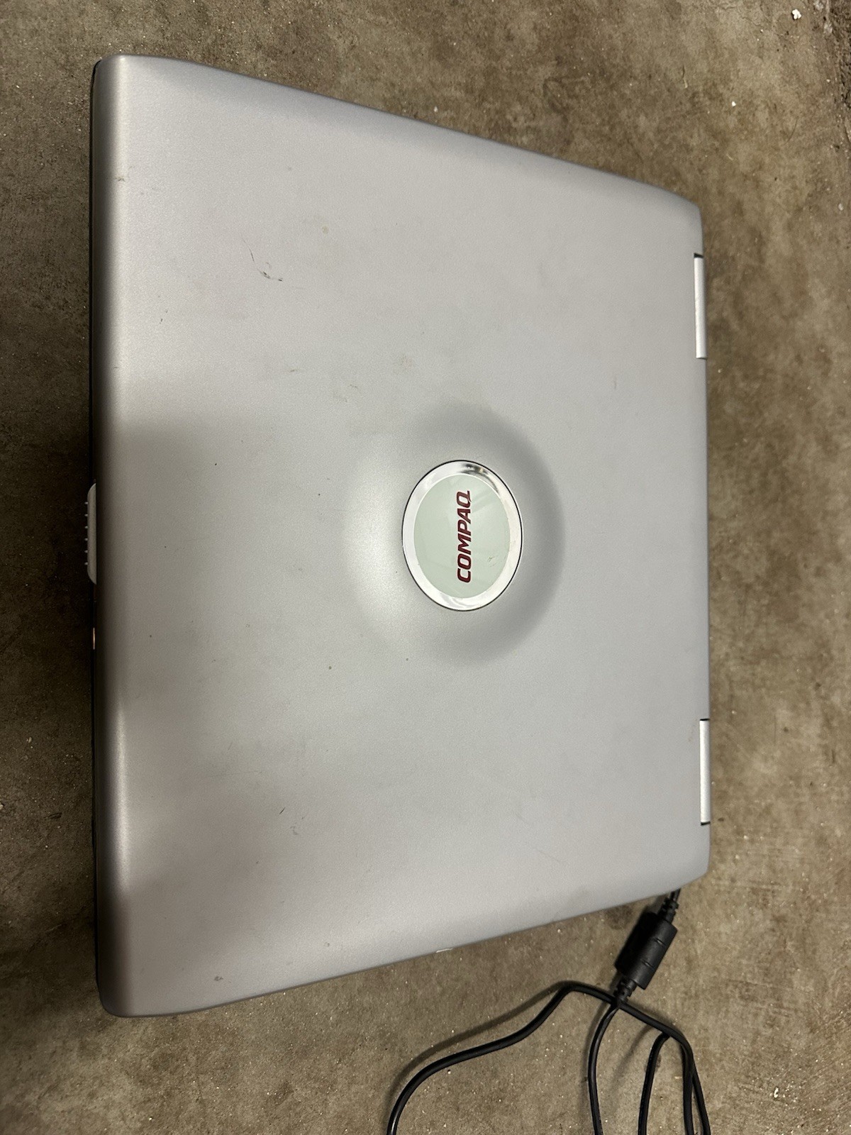 Vintage Compaq Presario 2500 Pentium 4 Laptop 512MB RAM 60 GB HDD