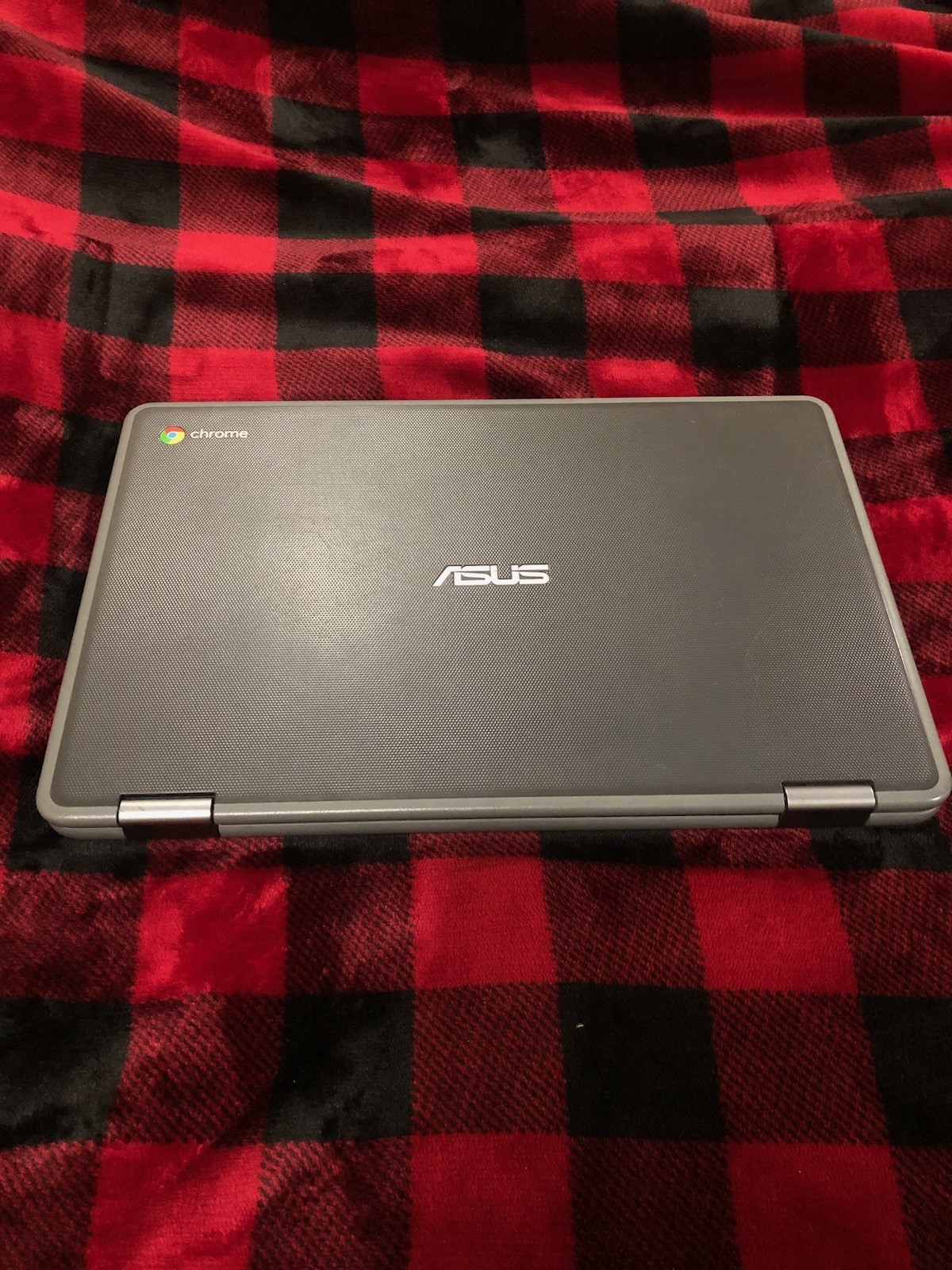 Starter CB Laptop 4GB Includes: Logitech wireless mouse & 6ft charging cord