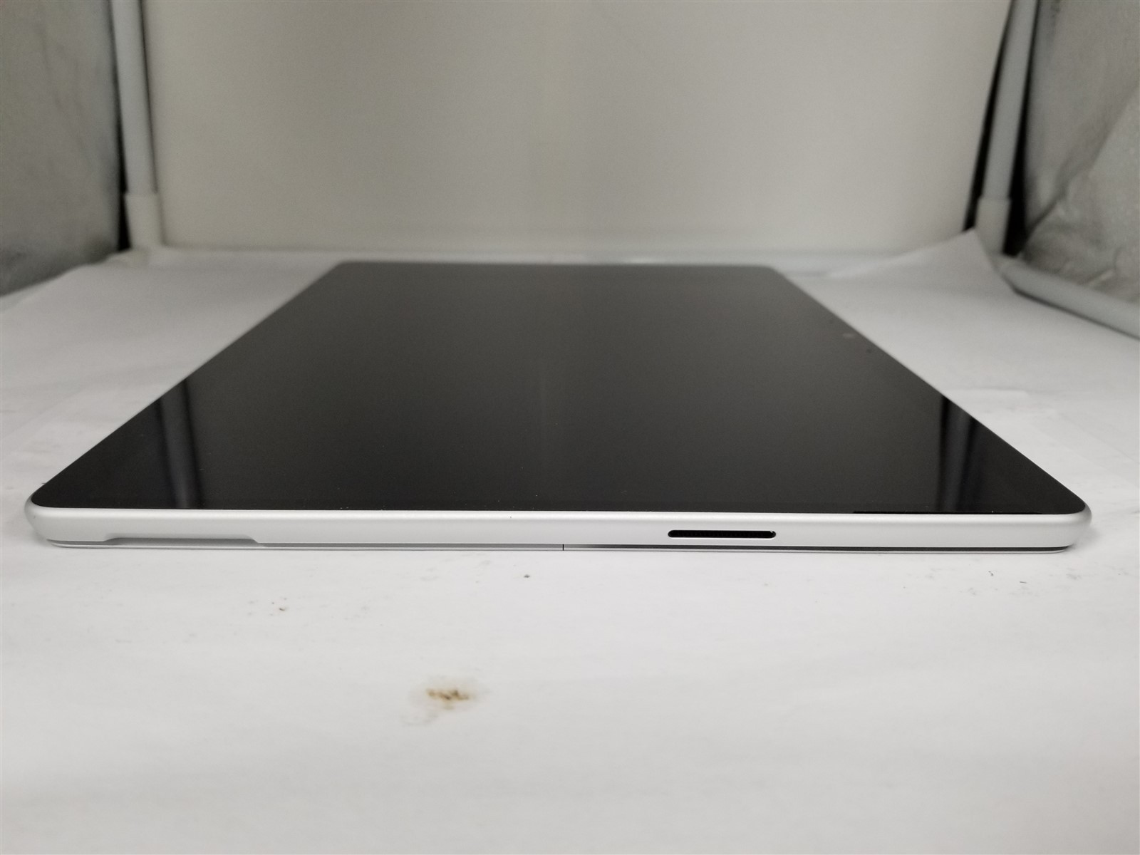 Microsoft Surface Pro 9 Core i5 13″ 8GB/128GB Silver Reduced Price VW6177