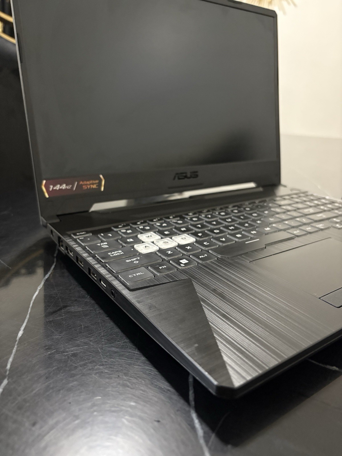 ASUS TUF A15 – 15.6″ FHD 144Hz – Ryzen 7 – 8GB RAM– RTX 3050 – 512GB SSD