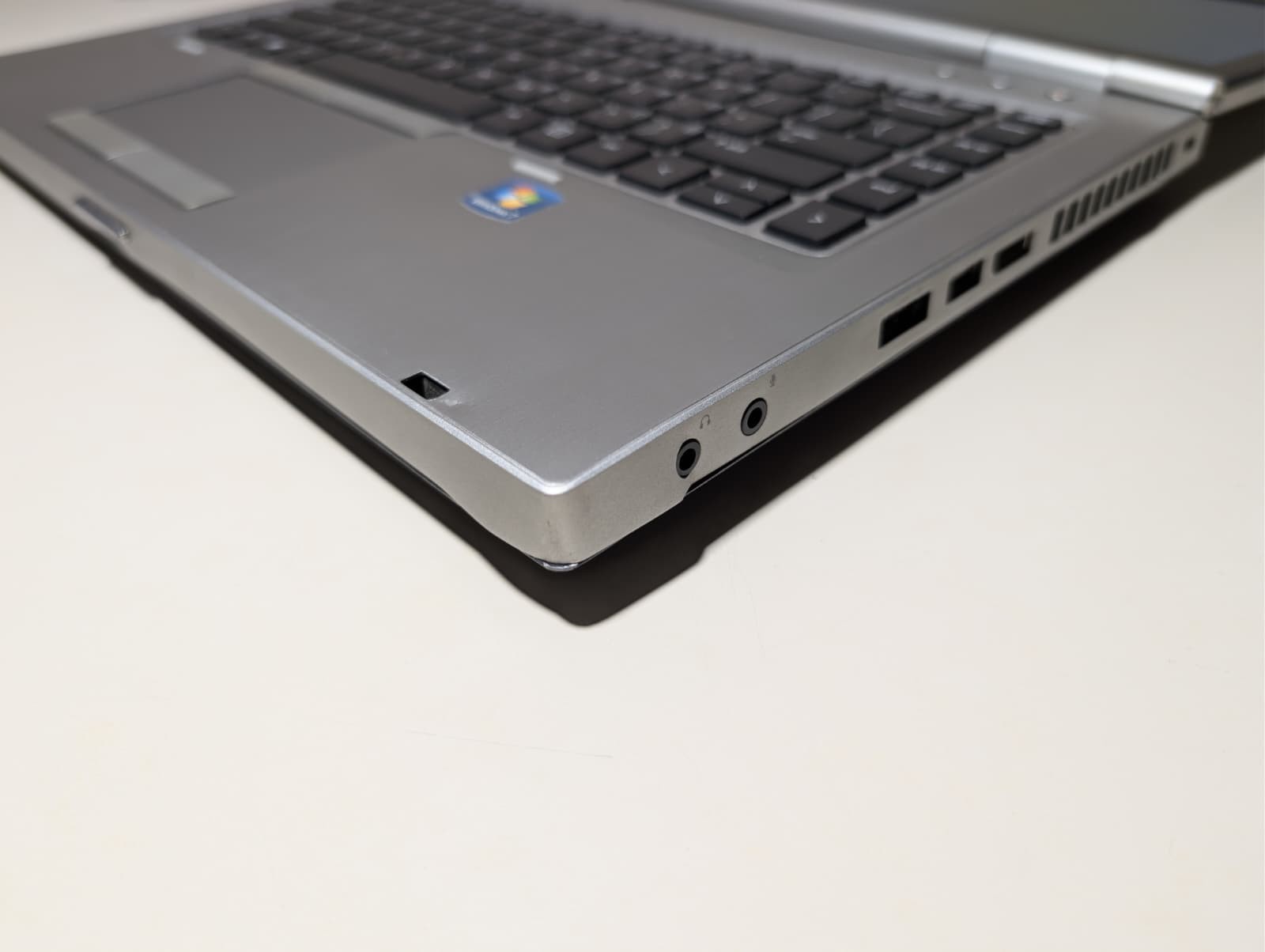 HP EliteBook 8470P | i7 3rd Gen 4GB RAM 320GB HDD | HD Windows 7 Pro 32-Bit