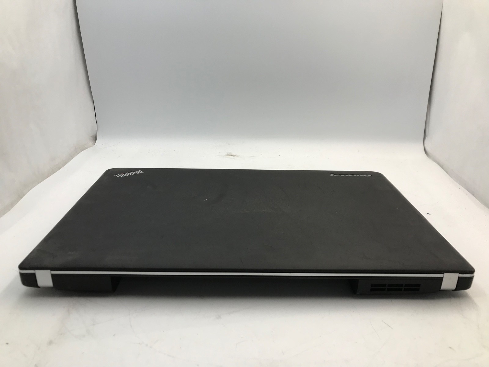 Lenovo ThinkPad E531 Intel i5-3230M 15″ -BOOTS/BROKEN DISPLAY
