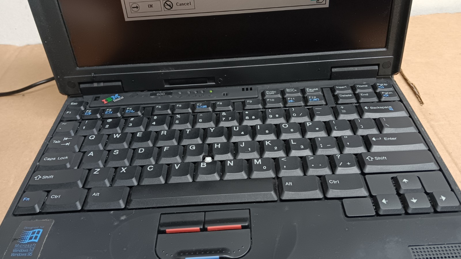 Vintage IBM ThinkPad 600 Laptop Intel Pentium II 13″ LCD Screen IBM TYPE 2645 PR