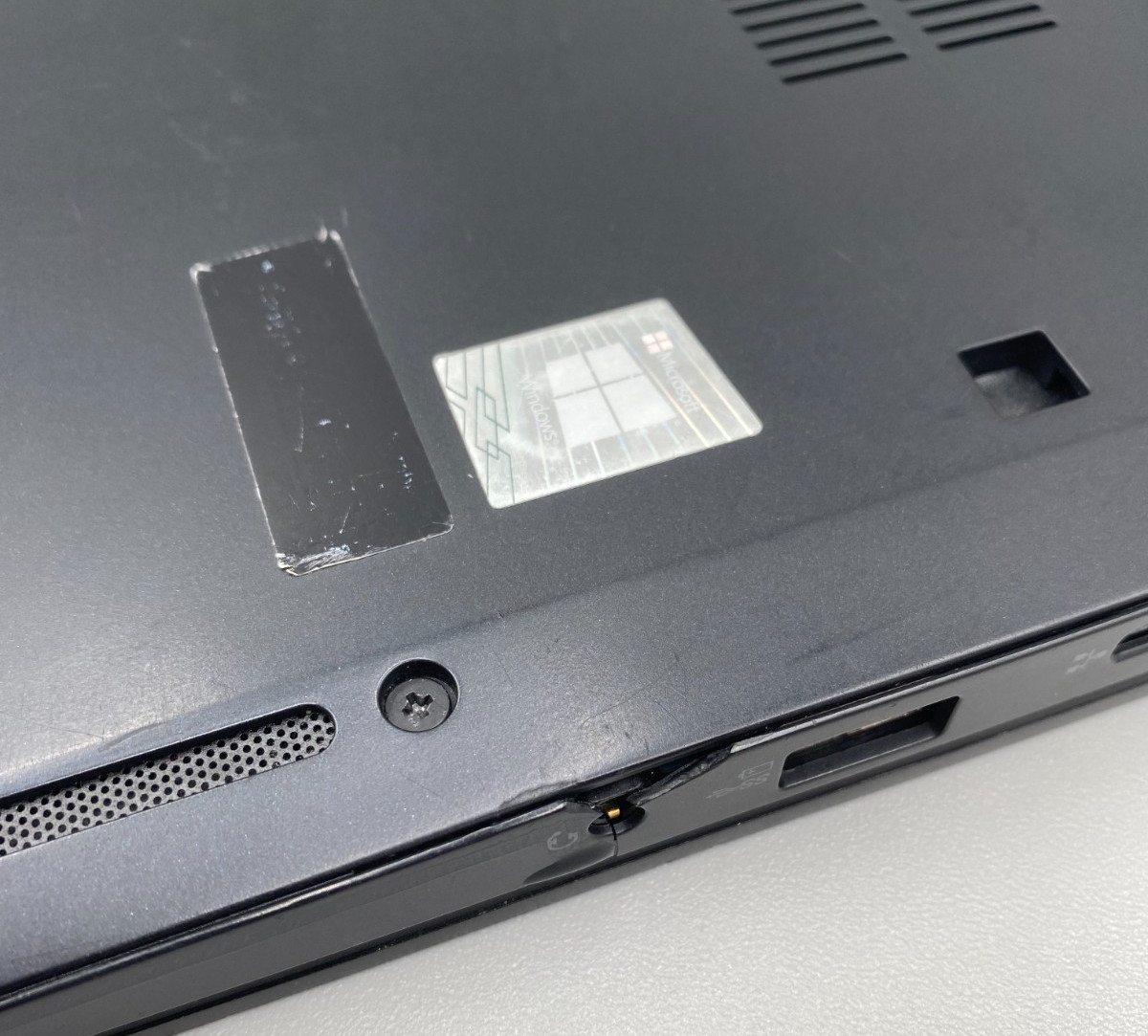 Lenovo ThinkPad L13 Gen 2 i7-8565U 2.6GHz 500GB SSD 8GB DDR4 Black Laptop C/Read
