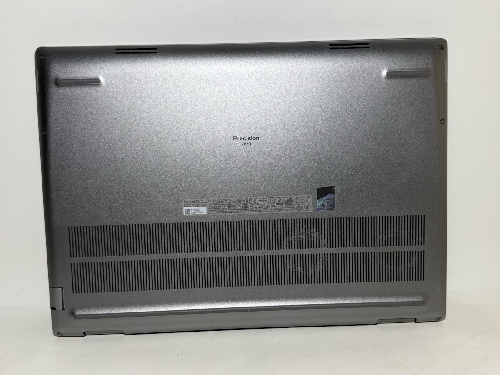 Dell Precision 7670 16″ i7-12850HX 32GB 512GB RTX A2000