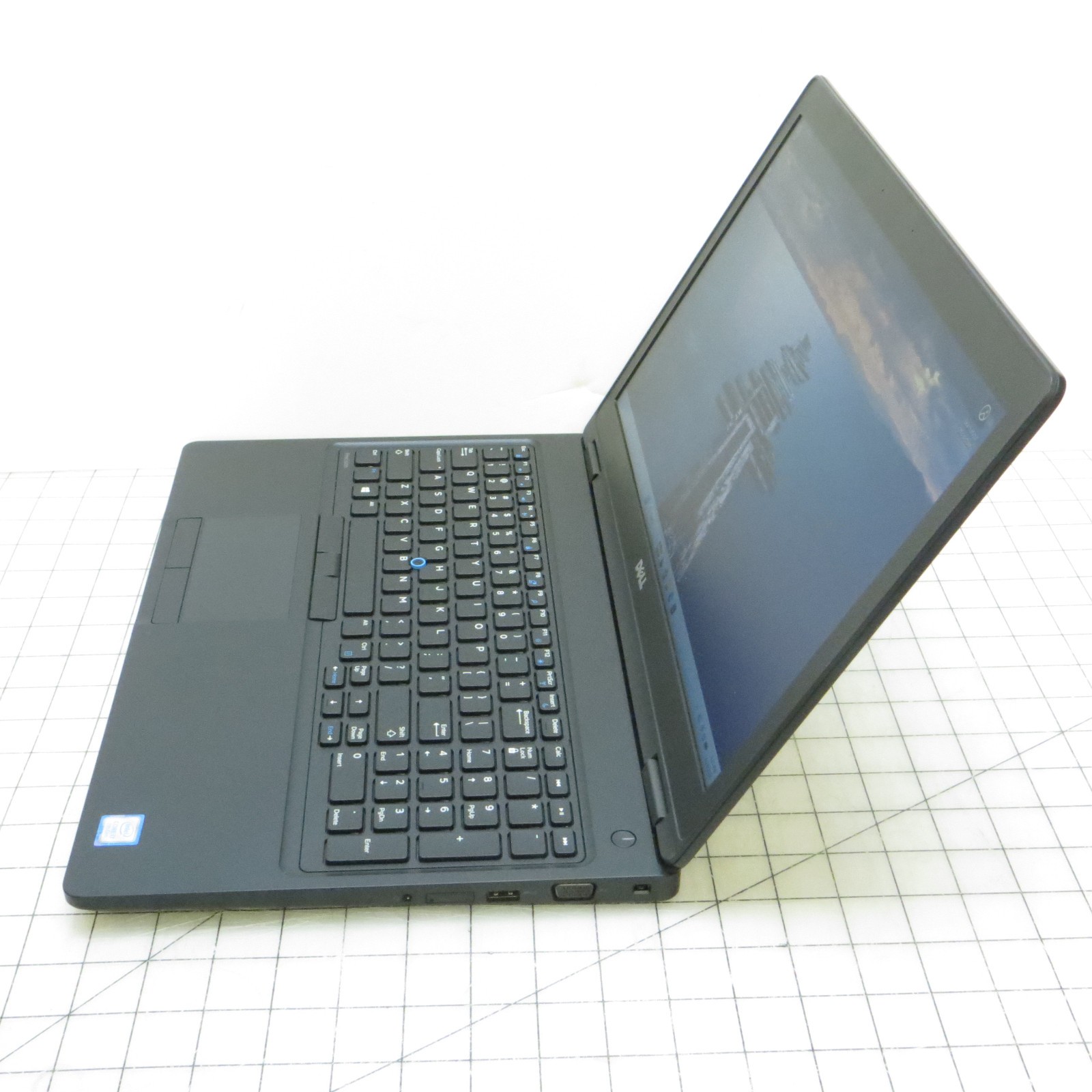 Dell Precision 3520 Intel i7 8GB RAM 256GB SSD Windows 11 Pro 15.6″ Laptop PC