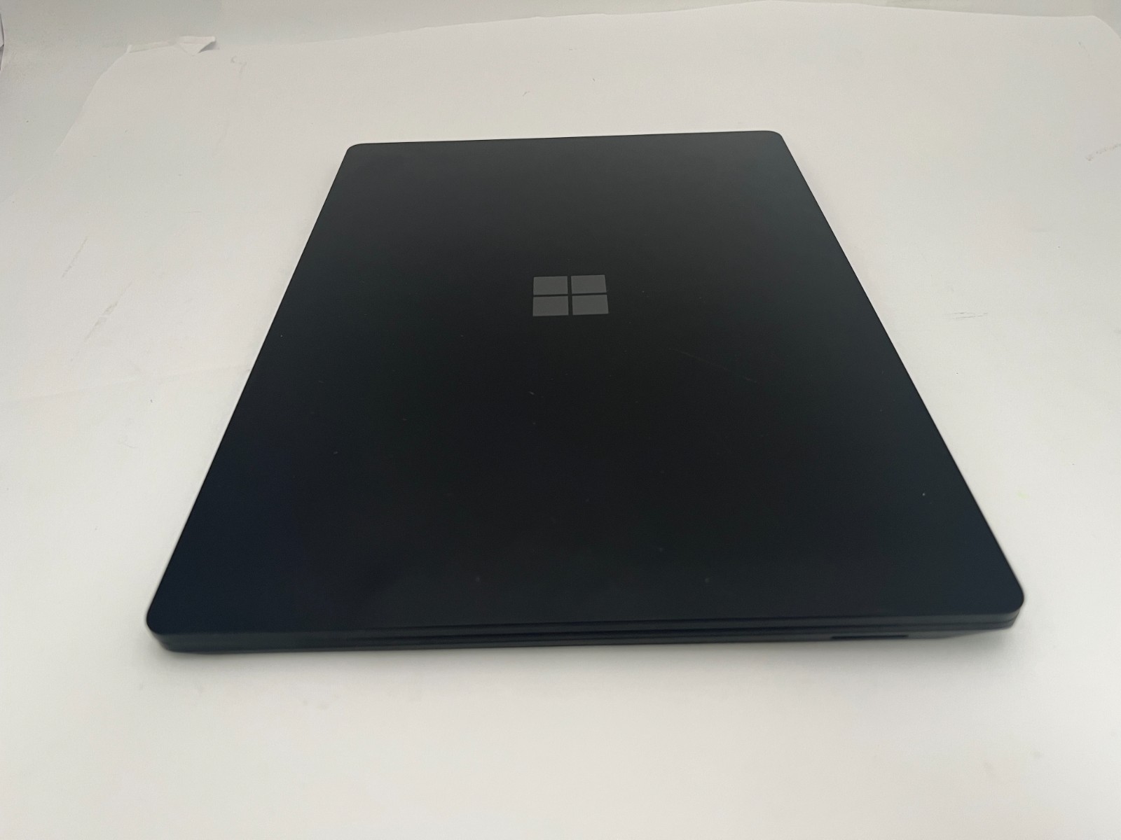 Microsoft Surface Laptop 5 1951 13.5″ Intel Core i5-1245U @ 2.50GHz 16GB 512GB