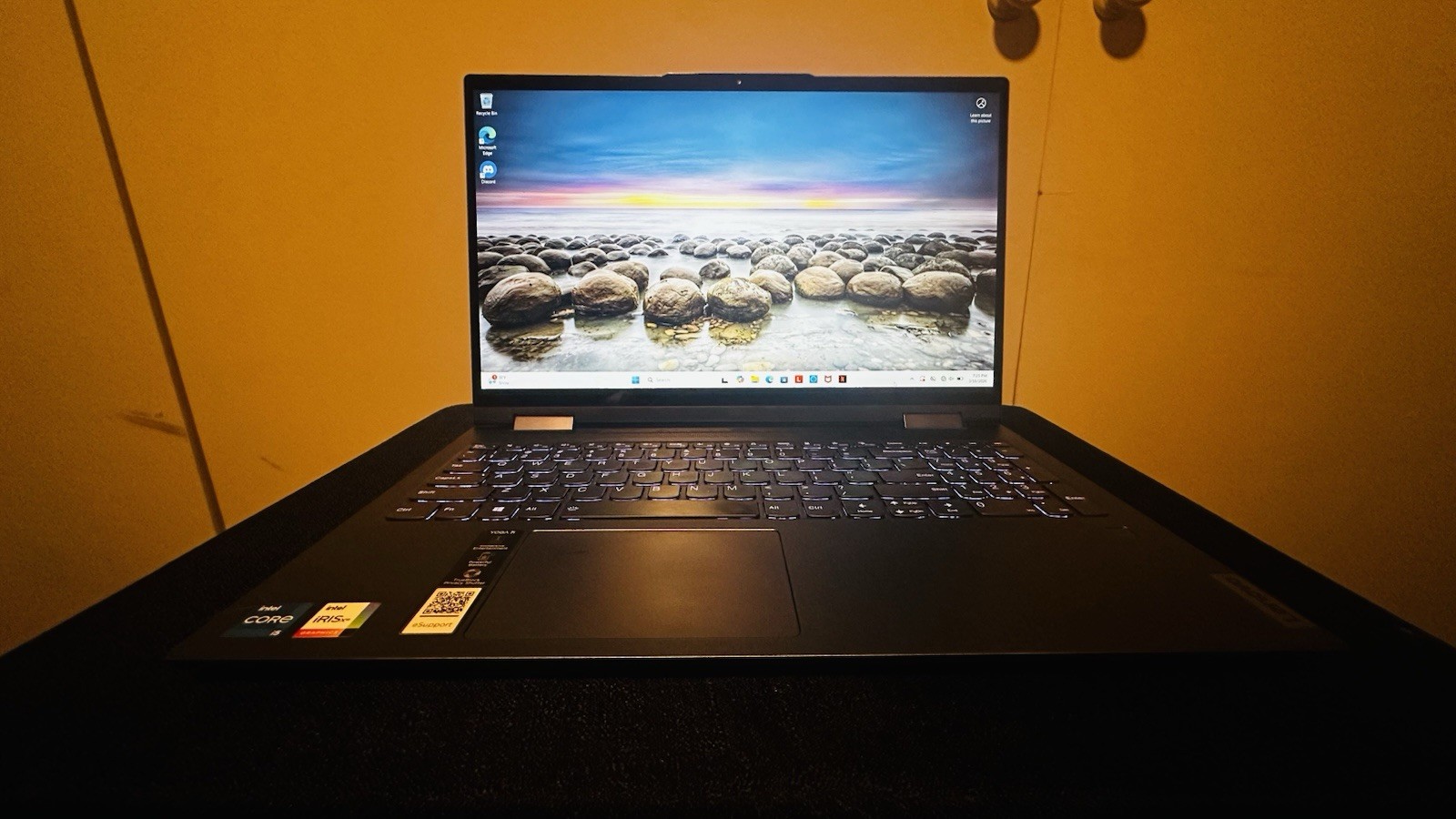 Lenovo Yoga 7i 15.6″ Convertible Touchscreen Laptop Intel Core i5 Windows 11