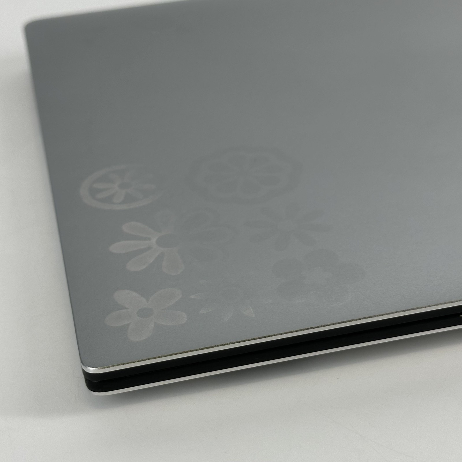 Dell XPS 15 9550 4K TOUCH i7-6700HQ 2.60GHz 32GB 1TB SSD GTX 960M – Bad Battery