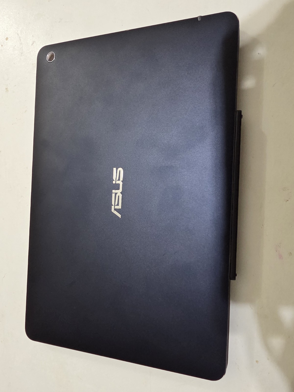 T100CHI-D4-BK ASUS LAPTOP TABLET 128GB 10.1 LED TOUCH (AS-IS)
