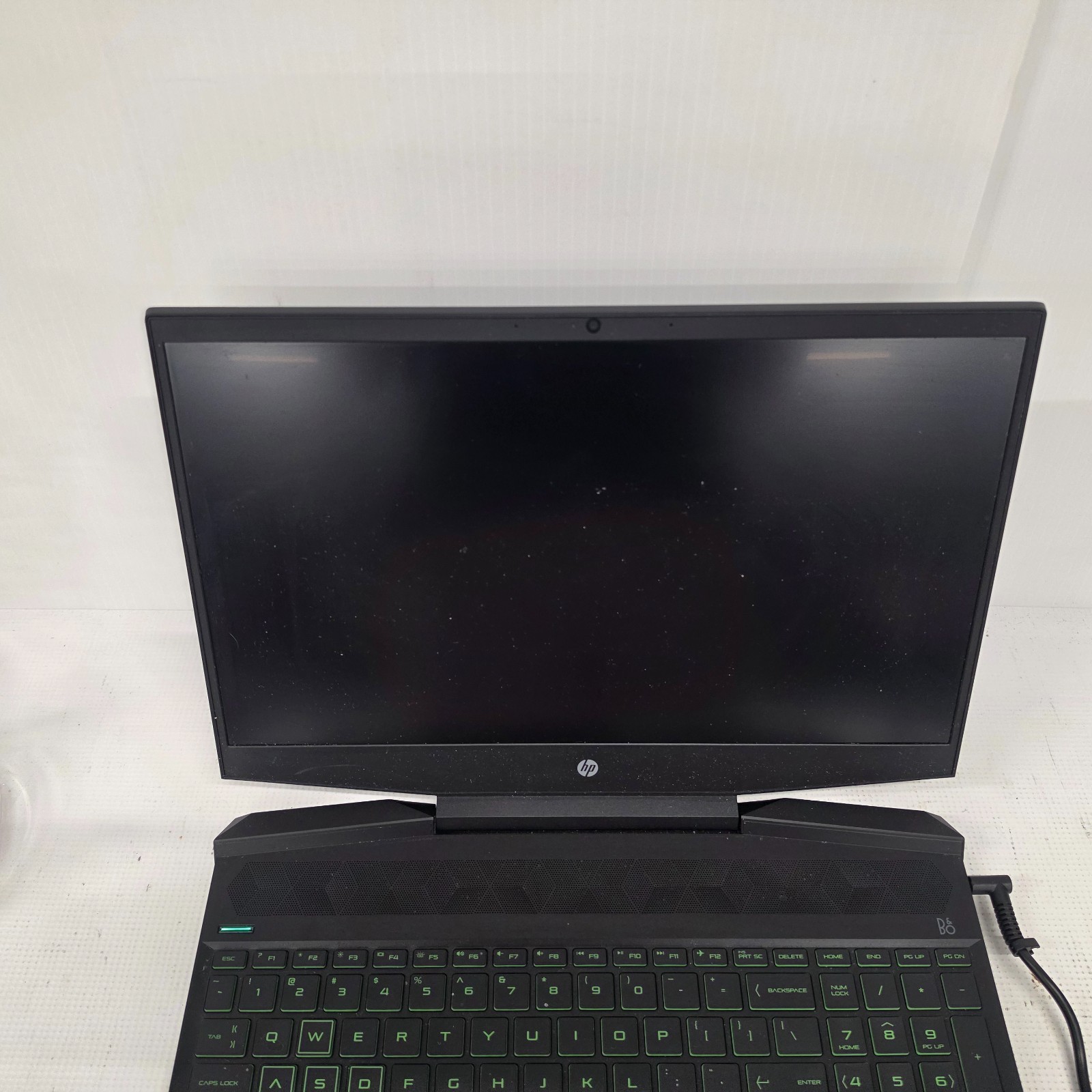 HP Pavilion Gaming Laptop 15-dk0056wm GTX 1650 (needs new battery & charger)