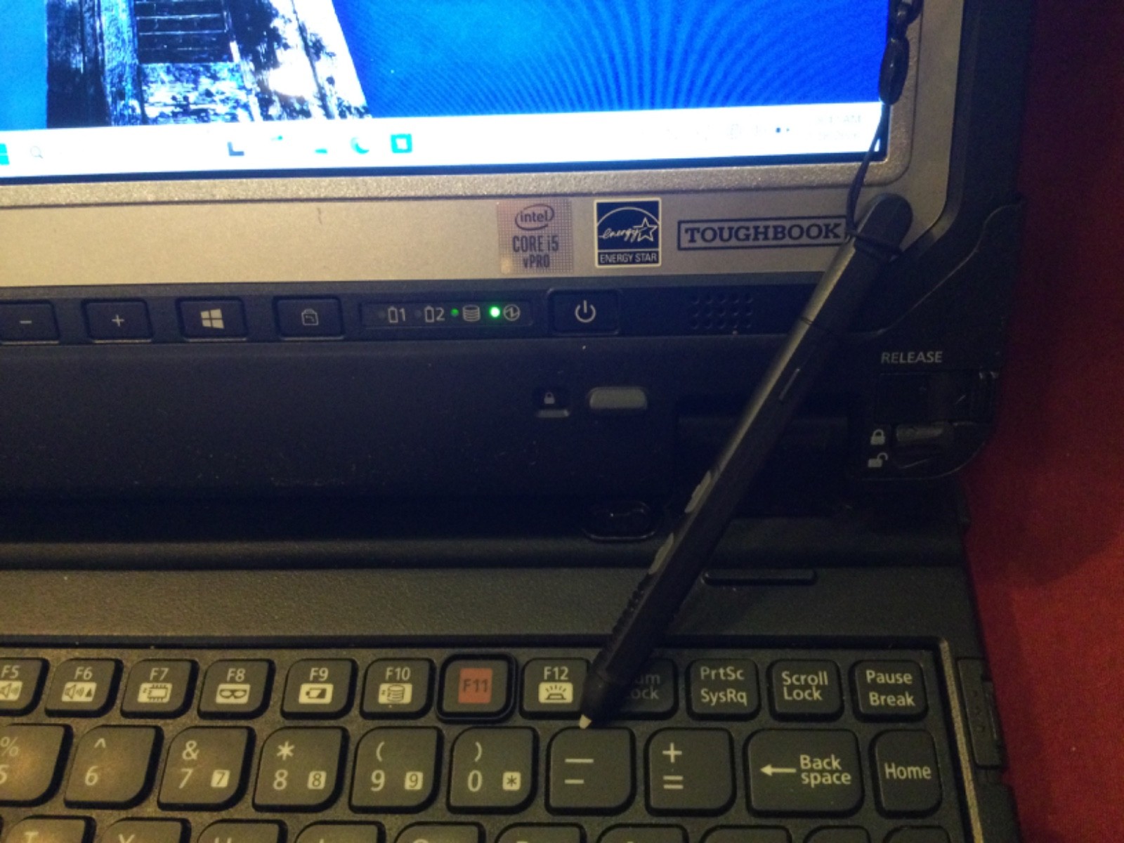 Panasonic Toughbook CF-33 MK2, Intel Core i5-10310U 16 “Win11” w/KYBRD