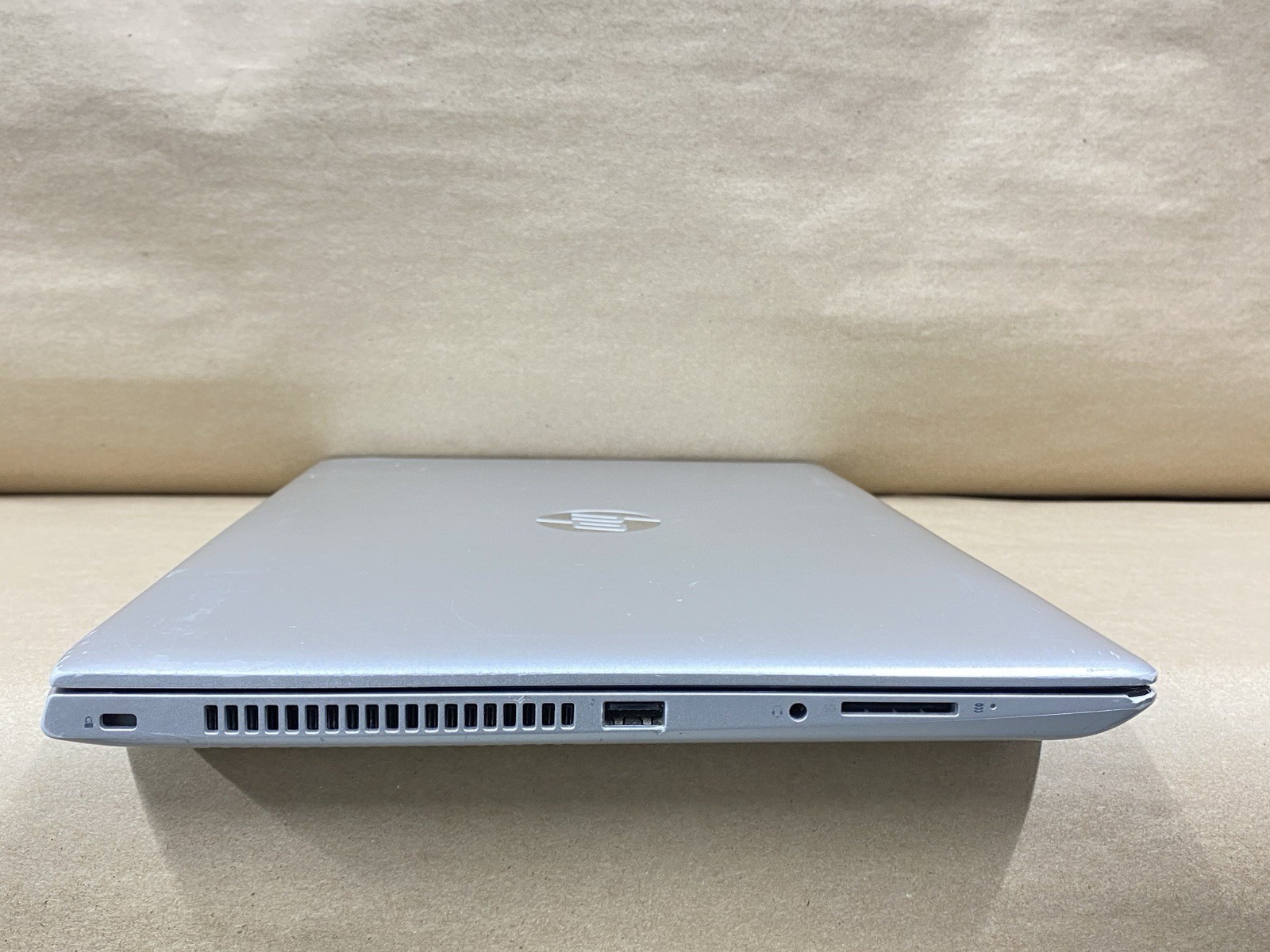 HP 440 G5 – 14″ 1366×768 – i5-8250U – 4GB – 128GB SSD – Win 11 Pro READ