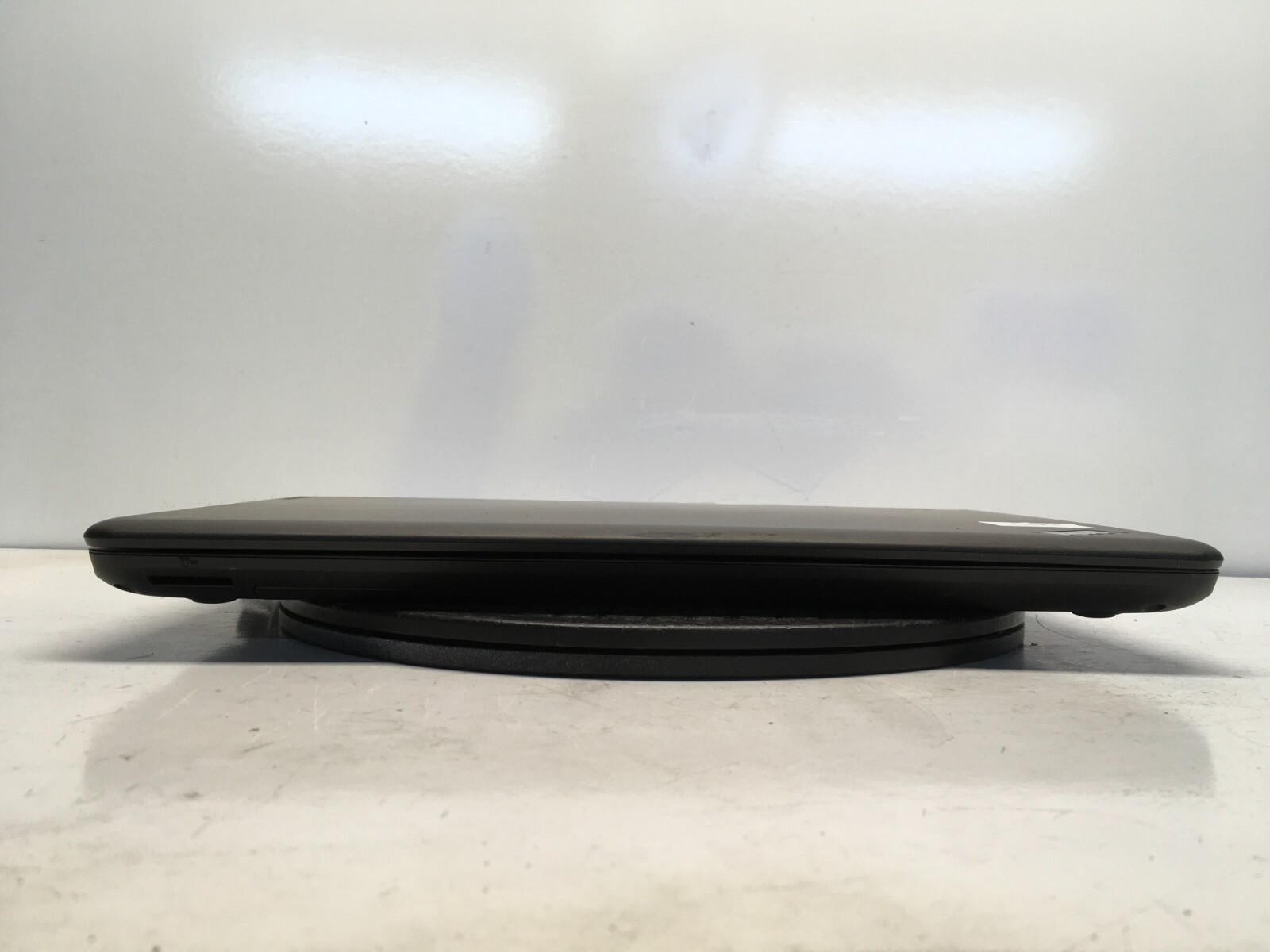 Lenovo ThinkPad E550 Intel i3-4005U 1.7GHz 4 GB NO HDD