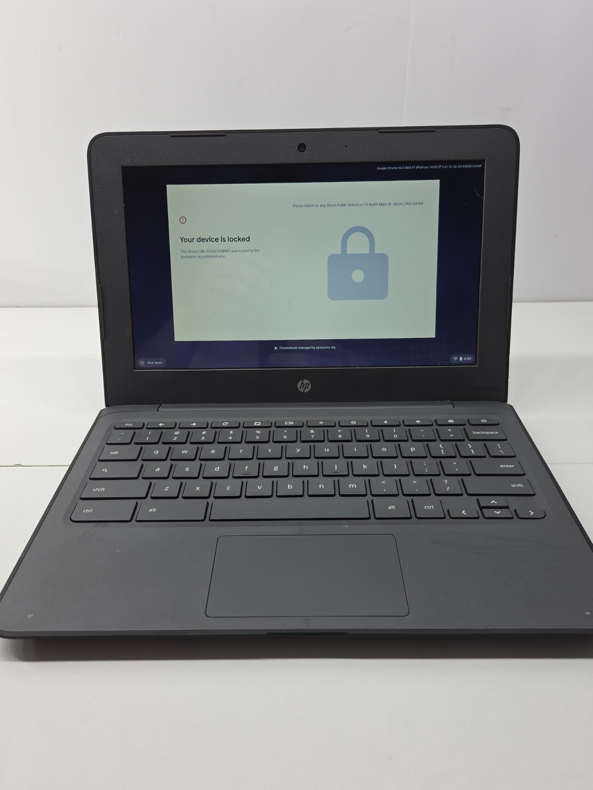 Hp TPN Q220 Chromebook – Locked – Works – No Charger Included