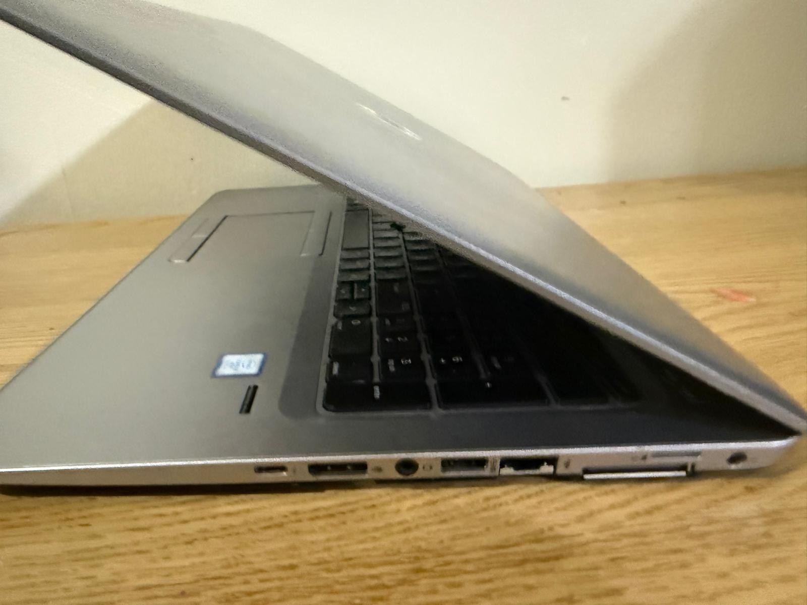 HP EliteBook 850 G4 Core i7-7600U 2.90GHz 8GB RAM 128GB WINDOWS 11 PRO, WEBCAM