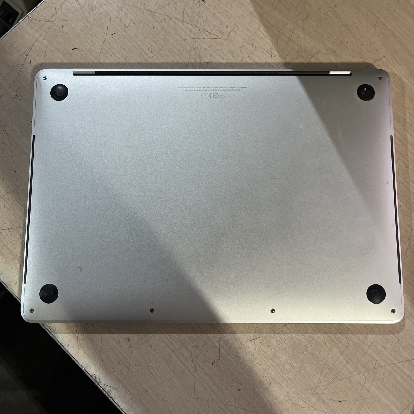 APPLE MACBOOK PRO 13″ TOUCH/2019 CORE I5-8279U 2.4GHZ 8GB RAM 256SSD