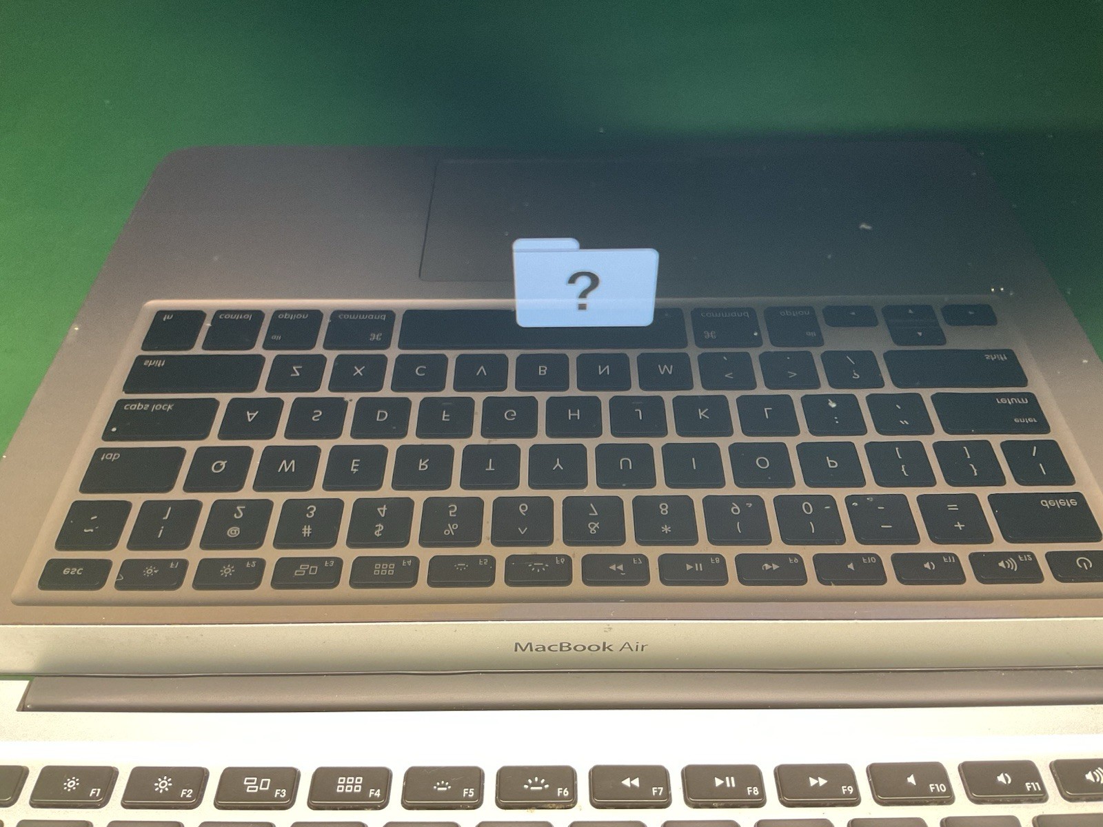 Apple 2013 MacBook Air 13” Laptop – POWERS ON – UNTESTED