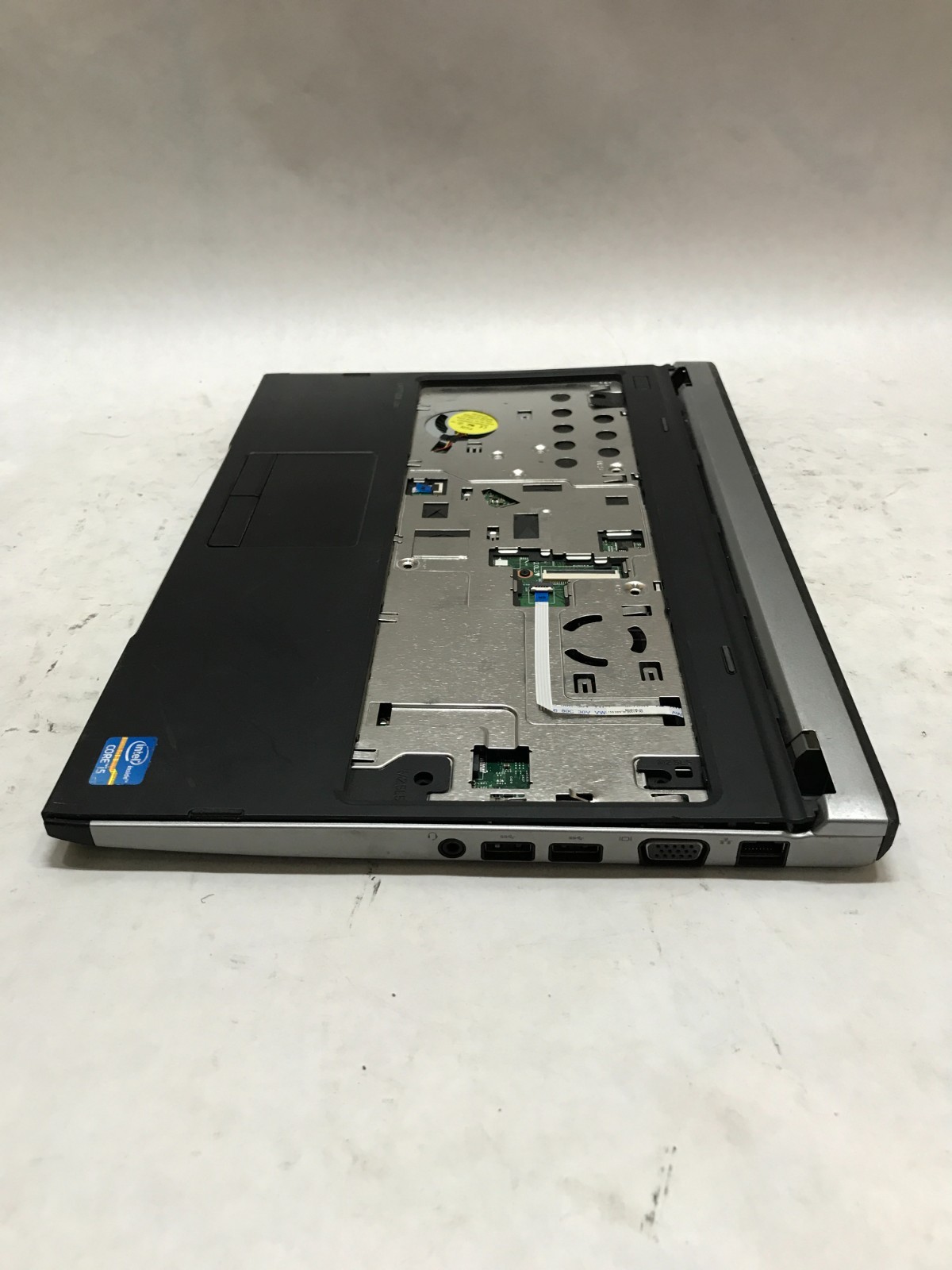 Dell Latitude 3330 13″ Intel Core i5 4GB RAM NO HDD/OS For Parts/Repair AS IS DW