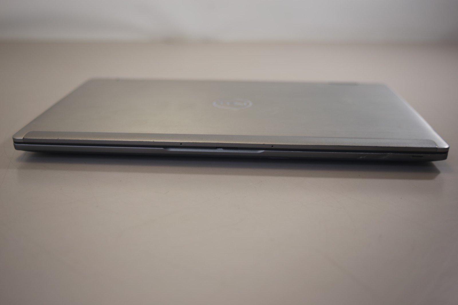 Dell Latitude 7430 Core i7-1265U 16GB Ram 256 GB NVMe Win 11P 2-in-1 Touchscreen