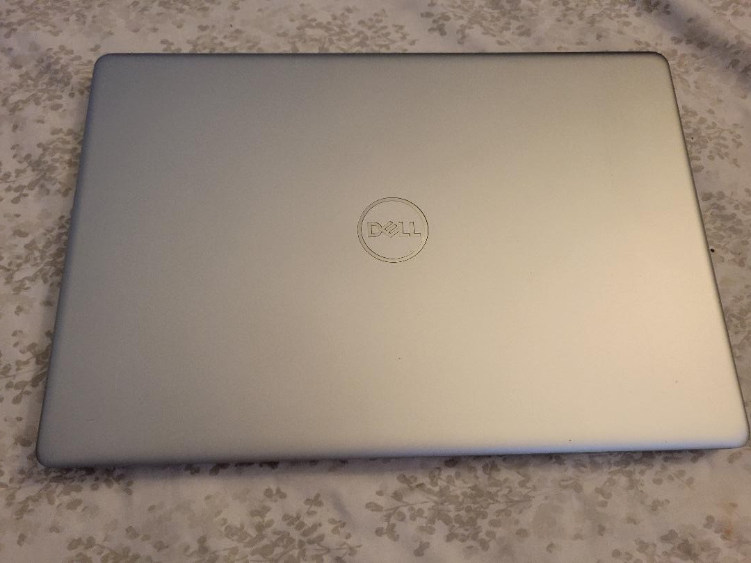Dell Inspiron 5593 15.6 inch i7-1065G7 1.30GHz, 16GB,512 NVMe Touch screen.