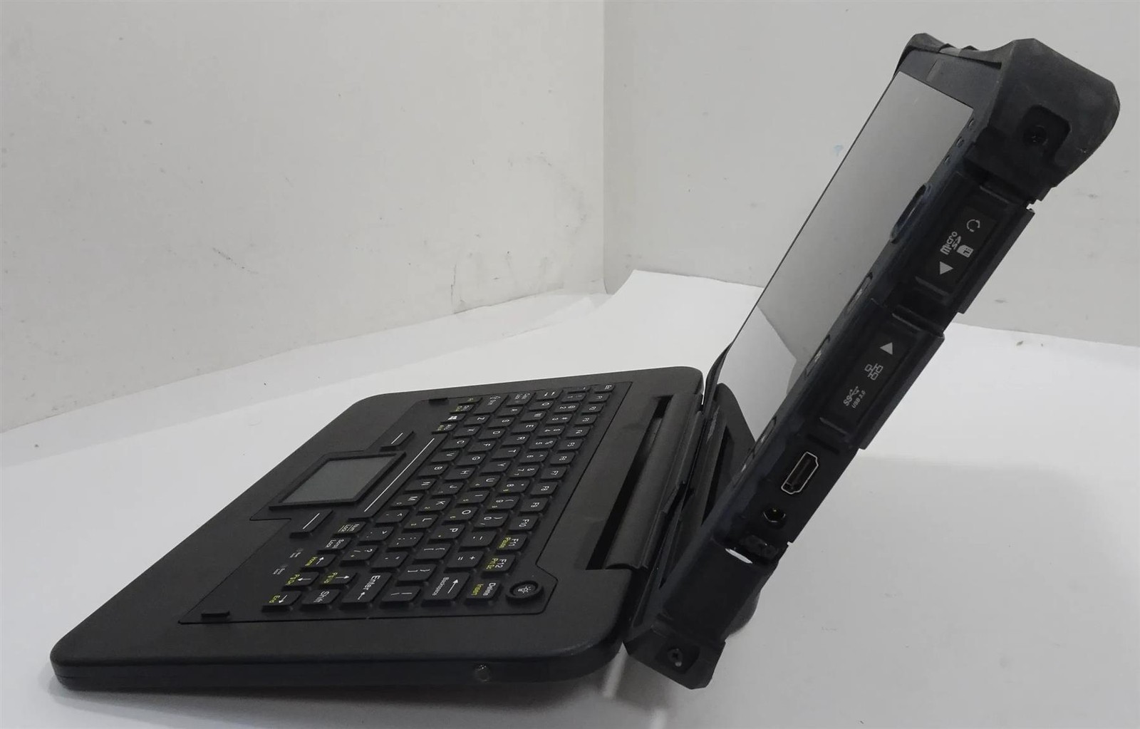 DURABOOK U11 Rugged 11.6″ Core i5-7Y54 1.20GHz 16GB No SSD Touch Screen