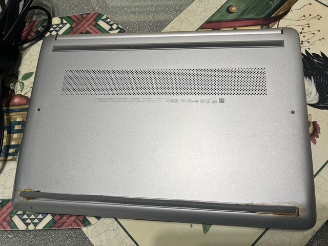 HP PAVILION 15-CS3XXX | INTEL CORE I3-1005G1 1.20GHZ | 500GB | 8GB RAM | WIN 11