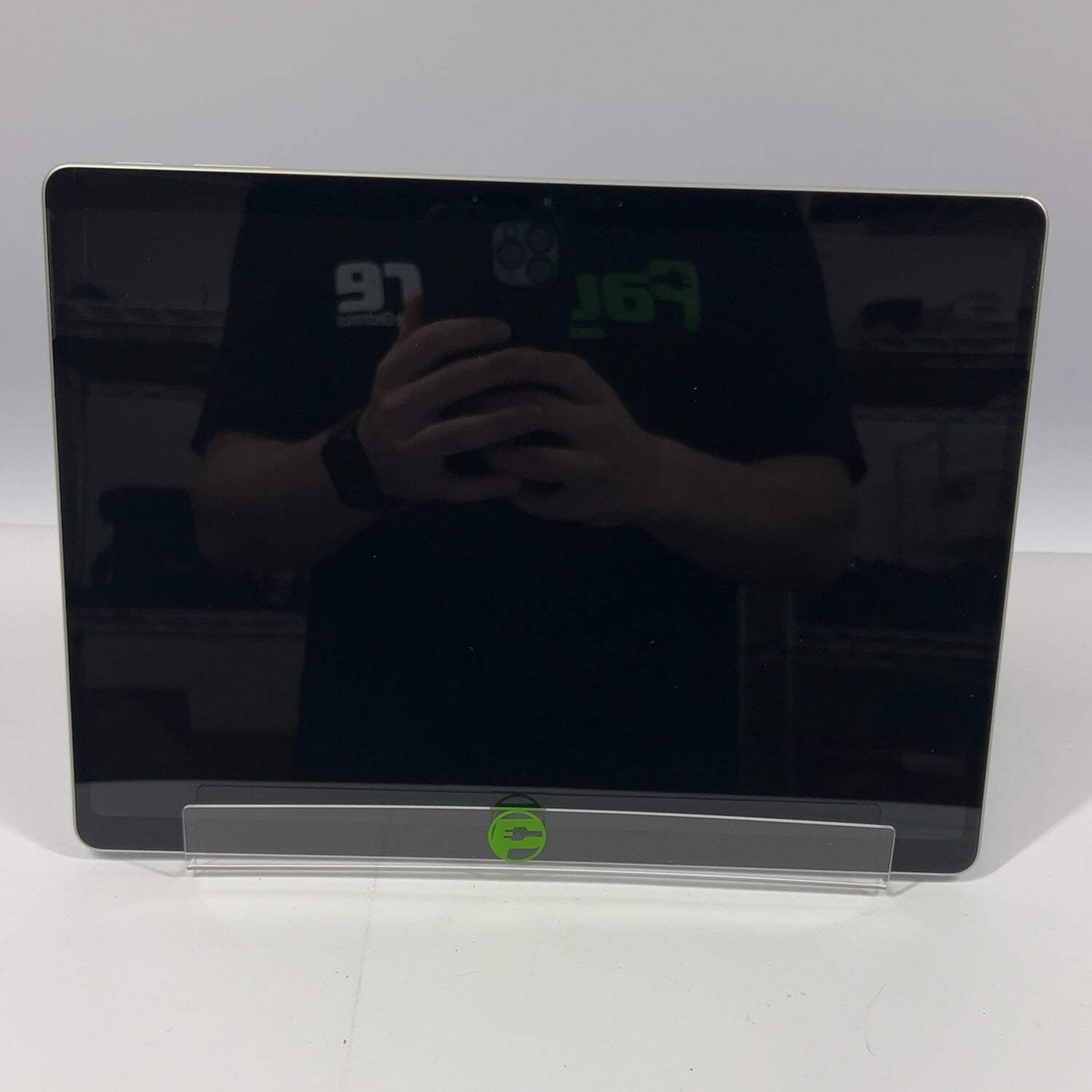 Microsoft Surface Pro 11 2076 13″ Snapdragon X Plus 3.4GHz 16GB RAM 1TB SSD