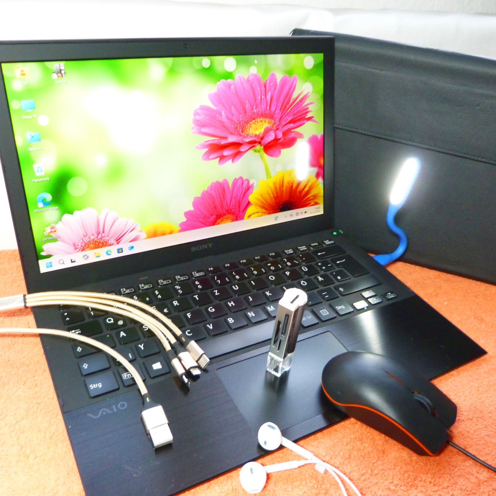 Sony Vaio PRO SVP13 13″ FULLHD l Carbon Fiber Thinnest UltraBook ONLY 800GRAMS
