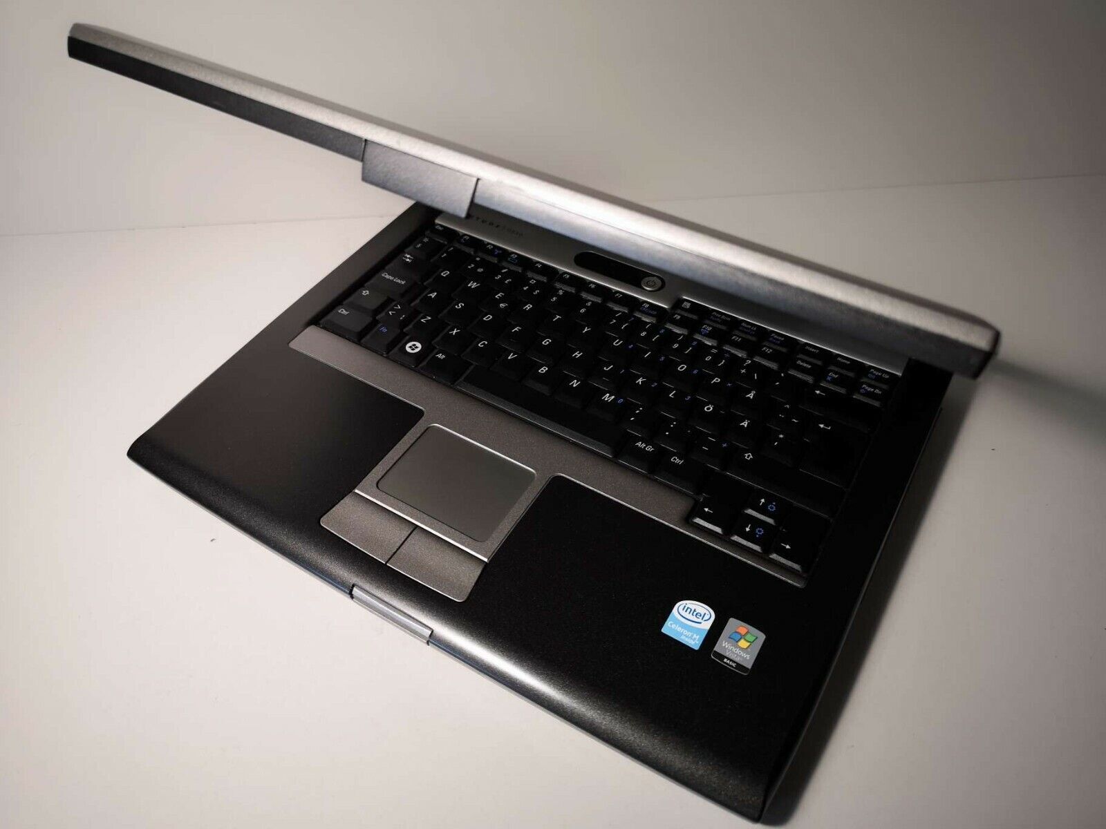 Dell Latitude D530 2GB RAM 250GB HDD 15inch 1400×1050 4xUSB FireWire Win XP Pro