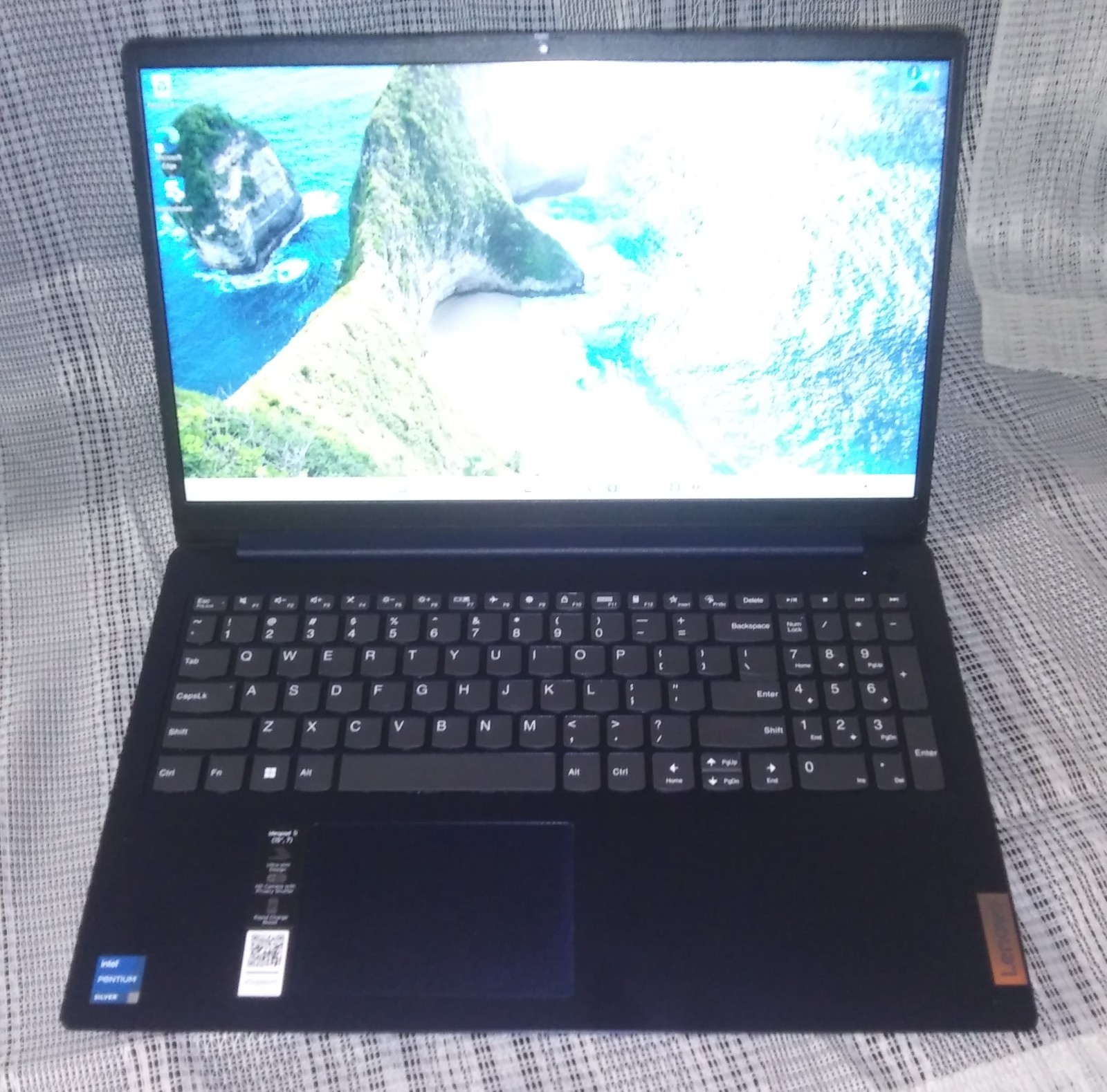 Lenovo IdeaPad 1 15IJL7 82LX0050US 15″ Notebook