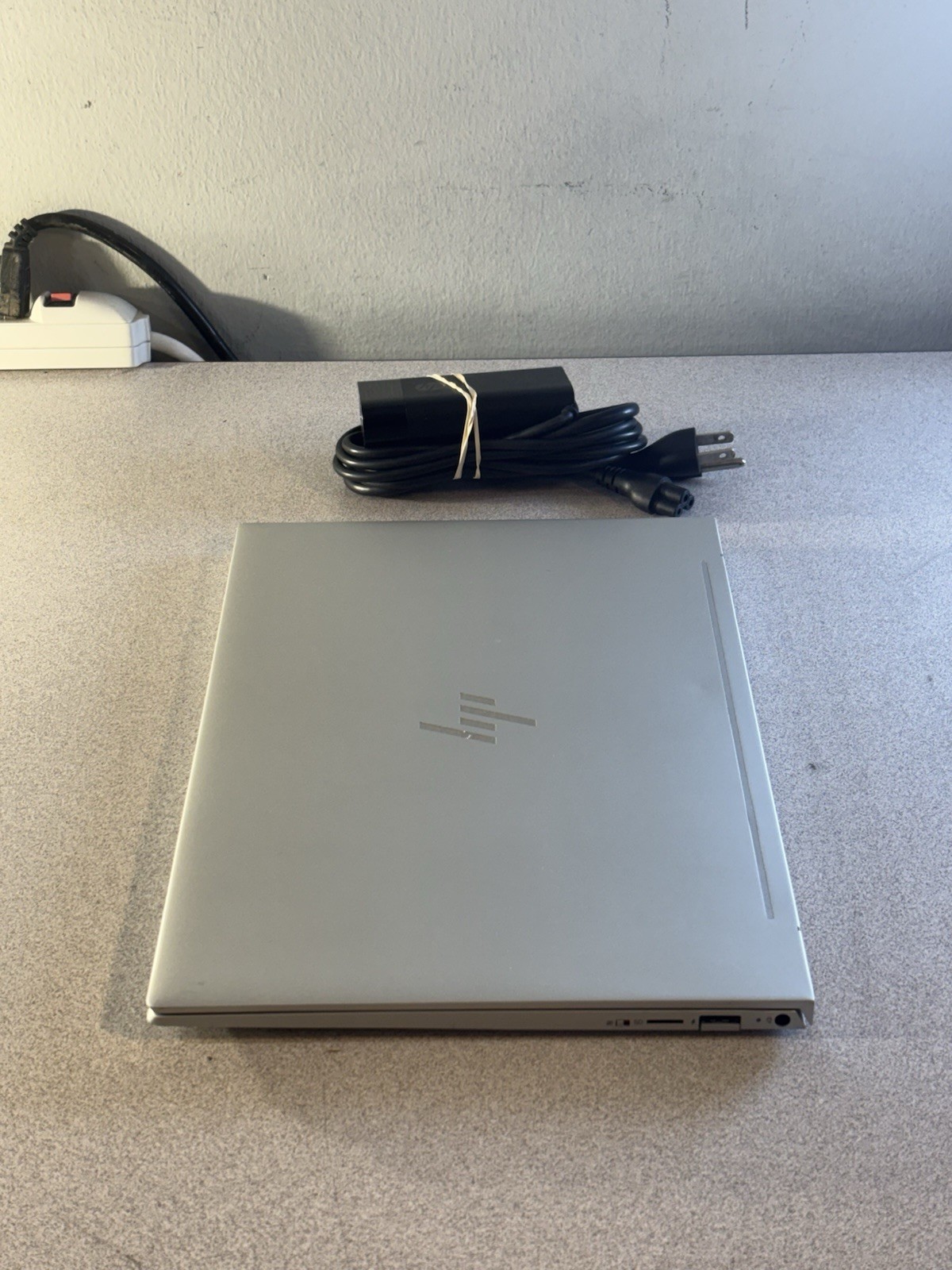 HP Envy 13 Core- i7-8565U CPU 1.80GHz -16GB Ram /1TB Window 11 Home Touchscreen