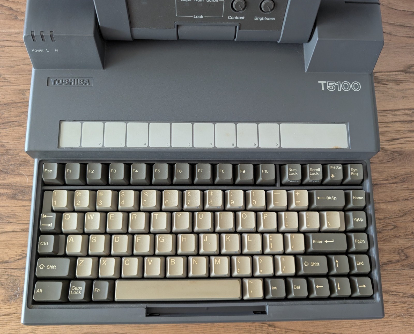 Toshiba T5100 vintage laptop PA8040U – for parts